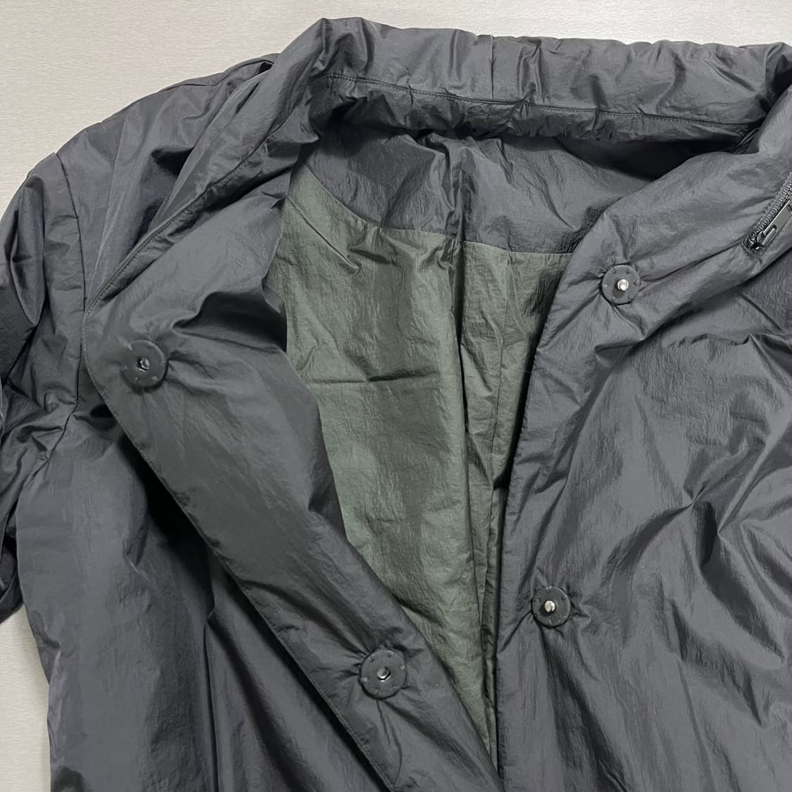 코스(COS) 패디드 테크니컬 코트 패딩 상품이미지8