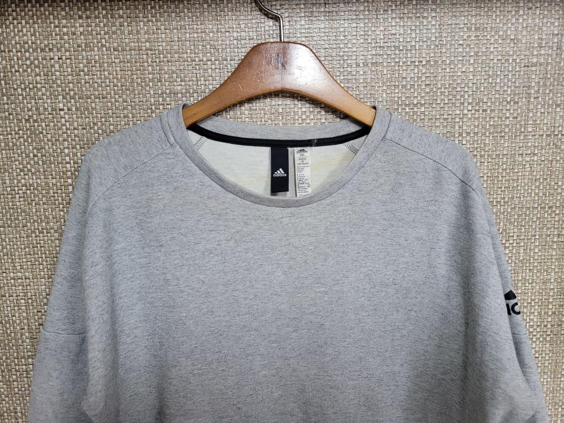 105사이즈 아디다스 맨투맨  상품이미지2
