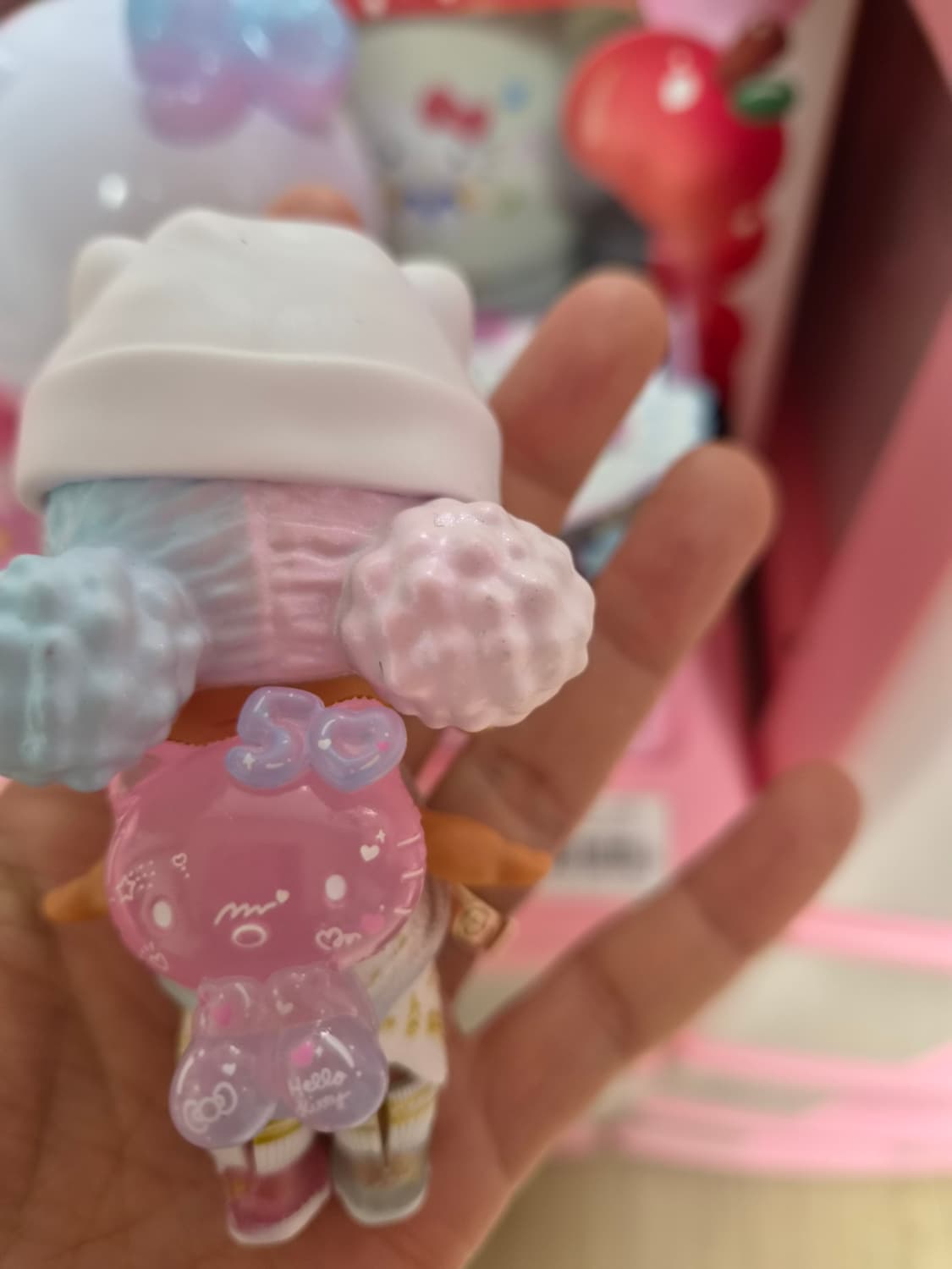 LOL 서프라이즈 러브 헬로키티 50주년 한정 콜라보 피규어 상품이미지3