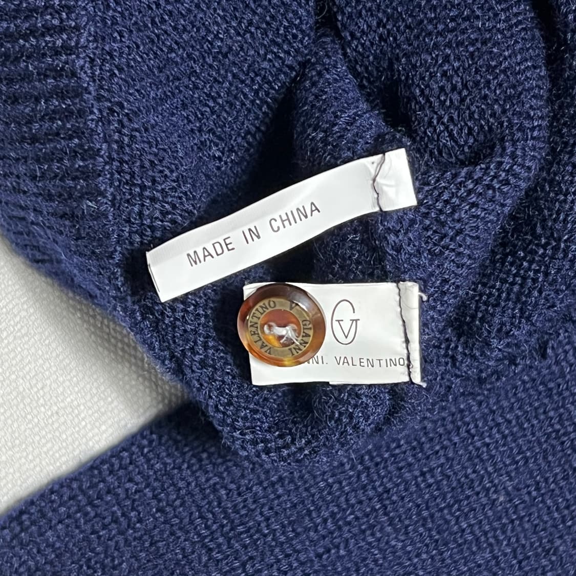 Gianni Valentino 네이비 카라 니트 상품이미지4