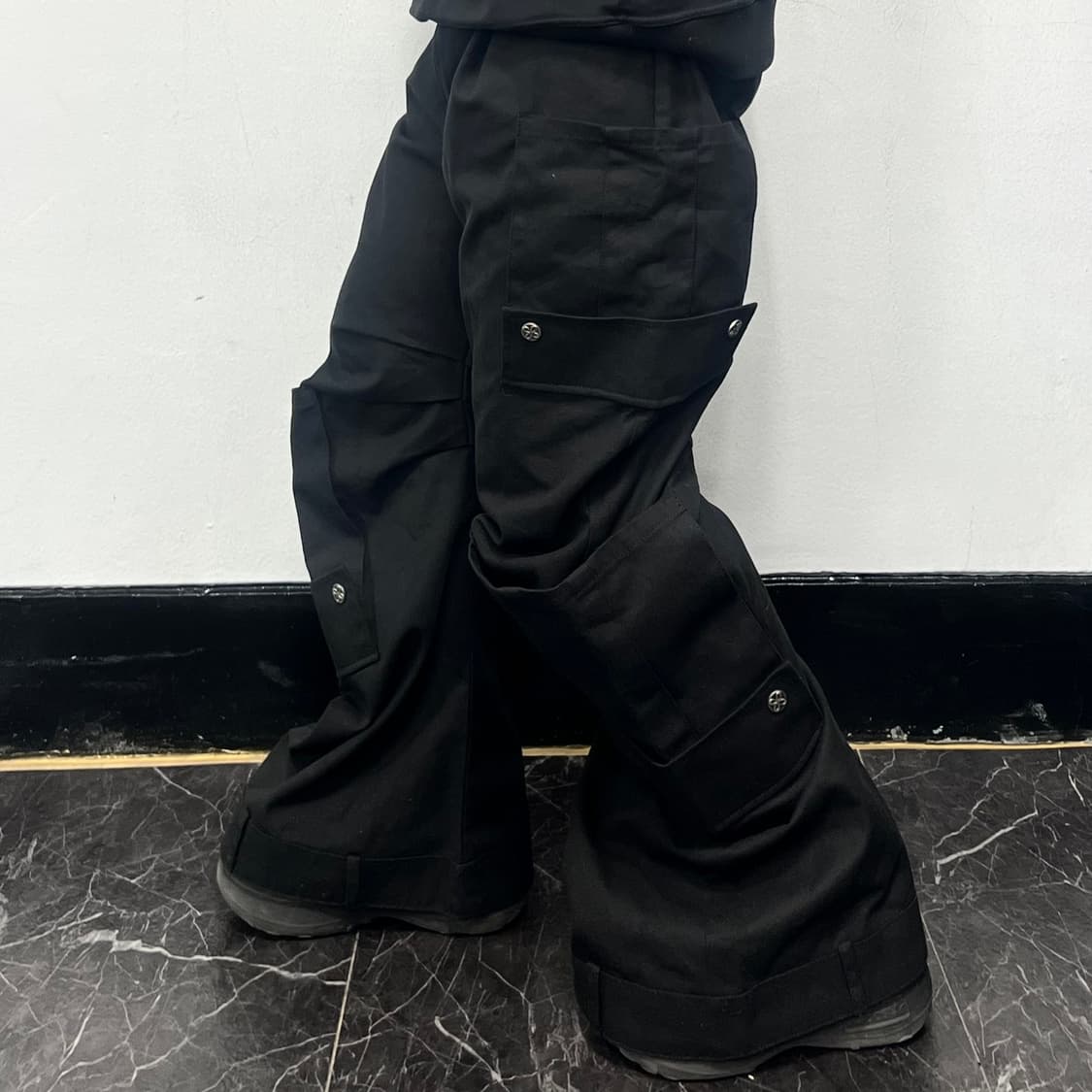 써저리 리버스 4 포켓 카고 팬츠 블랙 상품이미지3