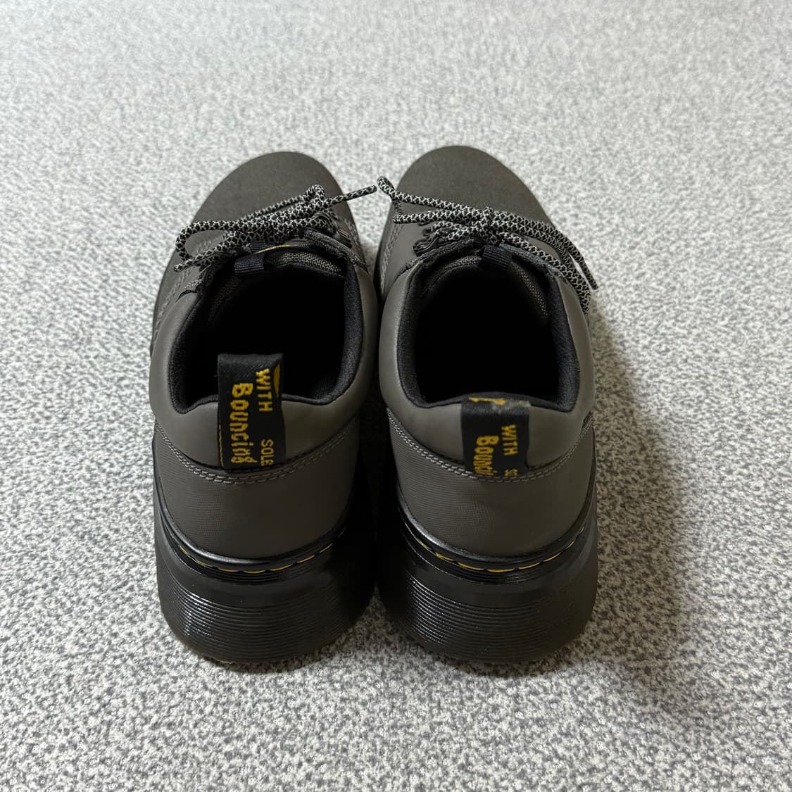 [정가 25만원] 닥터마틴 타릭 로우 UK10 290 상품이미지7