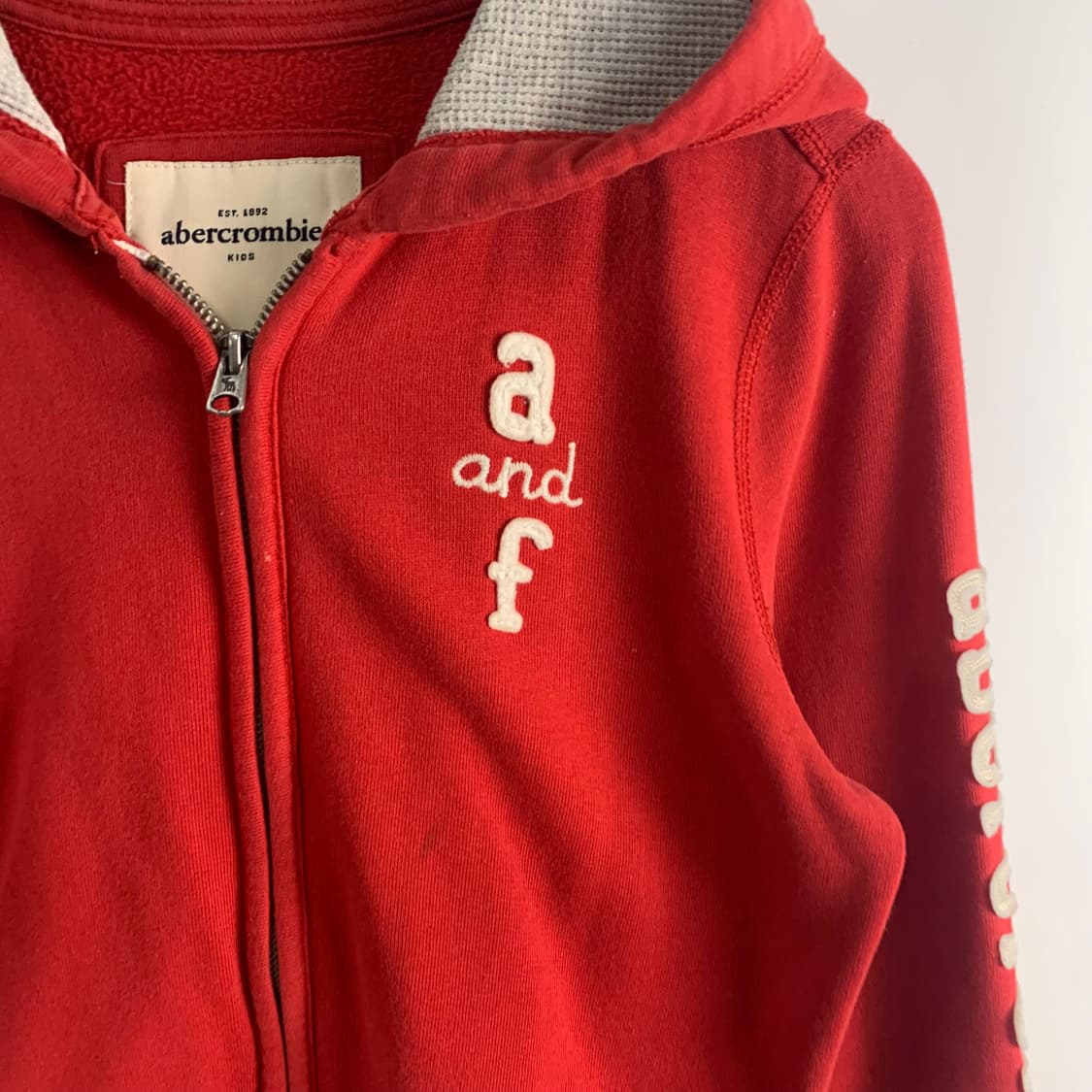 아베크롬비 y2k 와투케 레드 딱붙 후드집업 상품이미지4