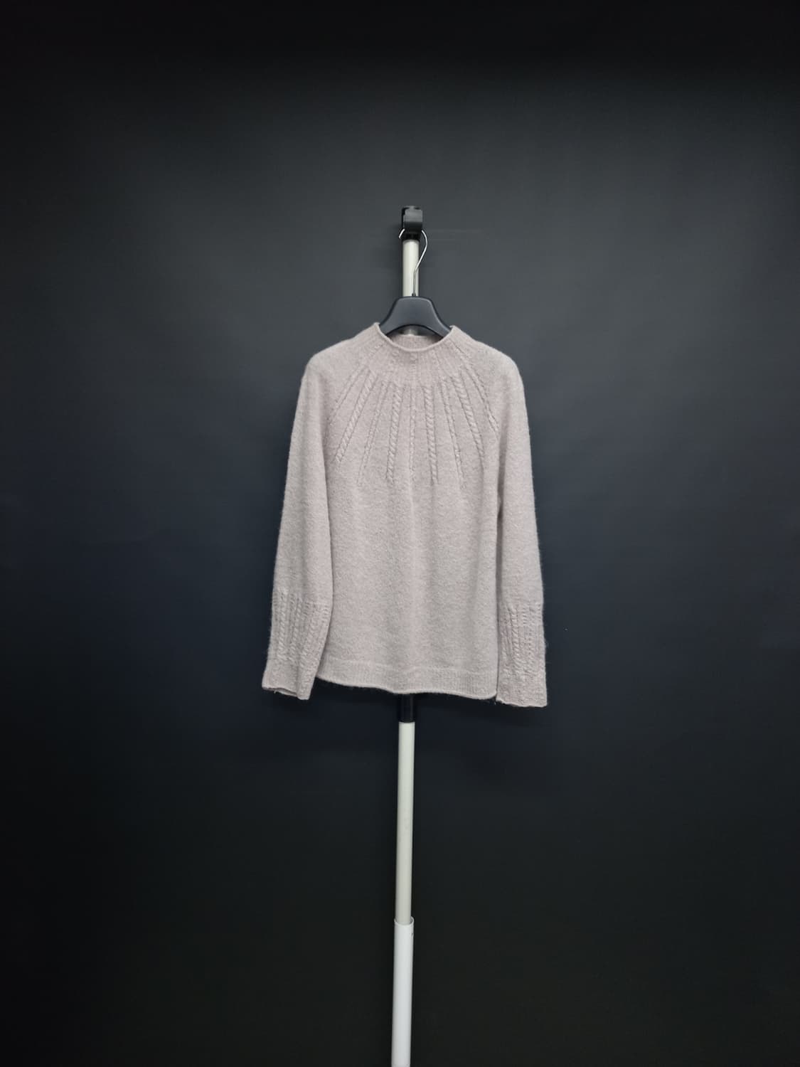 래트바이티 LATT BY T 춘추동 알파카혼방 니트블라우스 55.66 상품이미지1