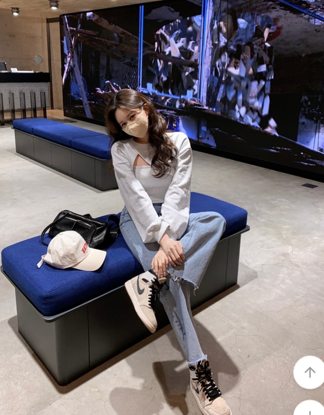 (새상품)아뜨랑스 투웨이 언발 크롭 맨투맨 상품이미지2