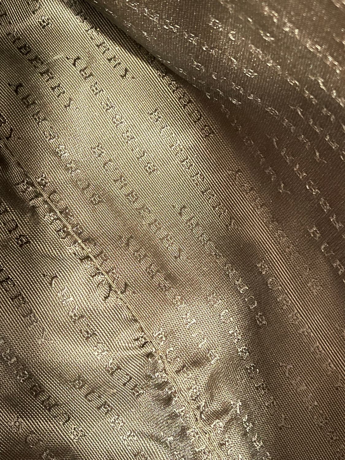 버버리 노바체크 메신저백 (한국 명품 감정서 동봉) 상품이미지7