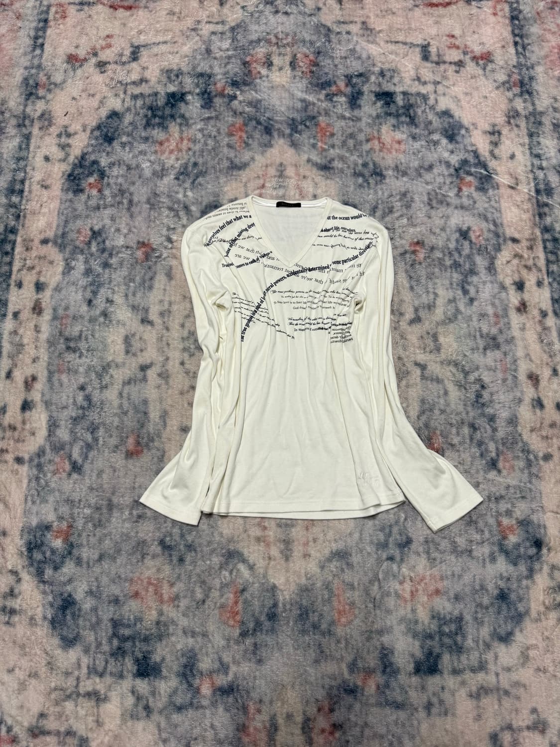 Nicole club vkei lettering cut sew 상품이미지2
