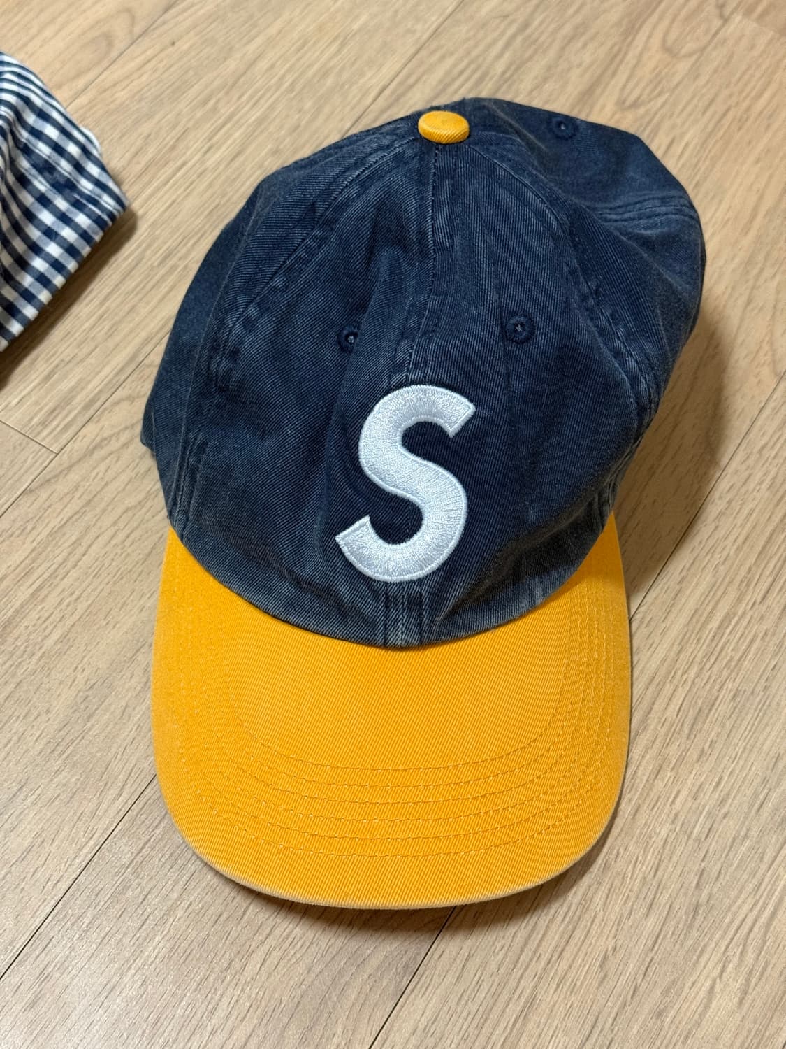 슈프림 S 로고 볼캡 상품이미지1