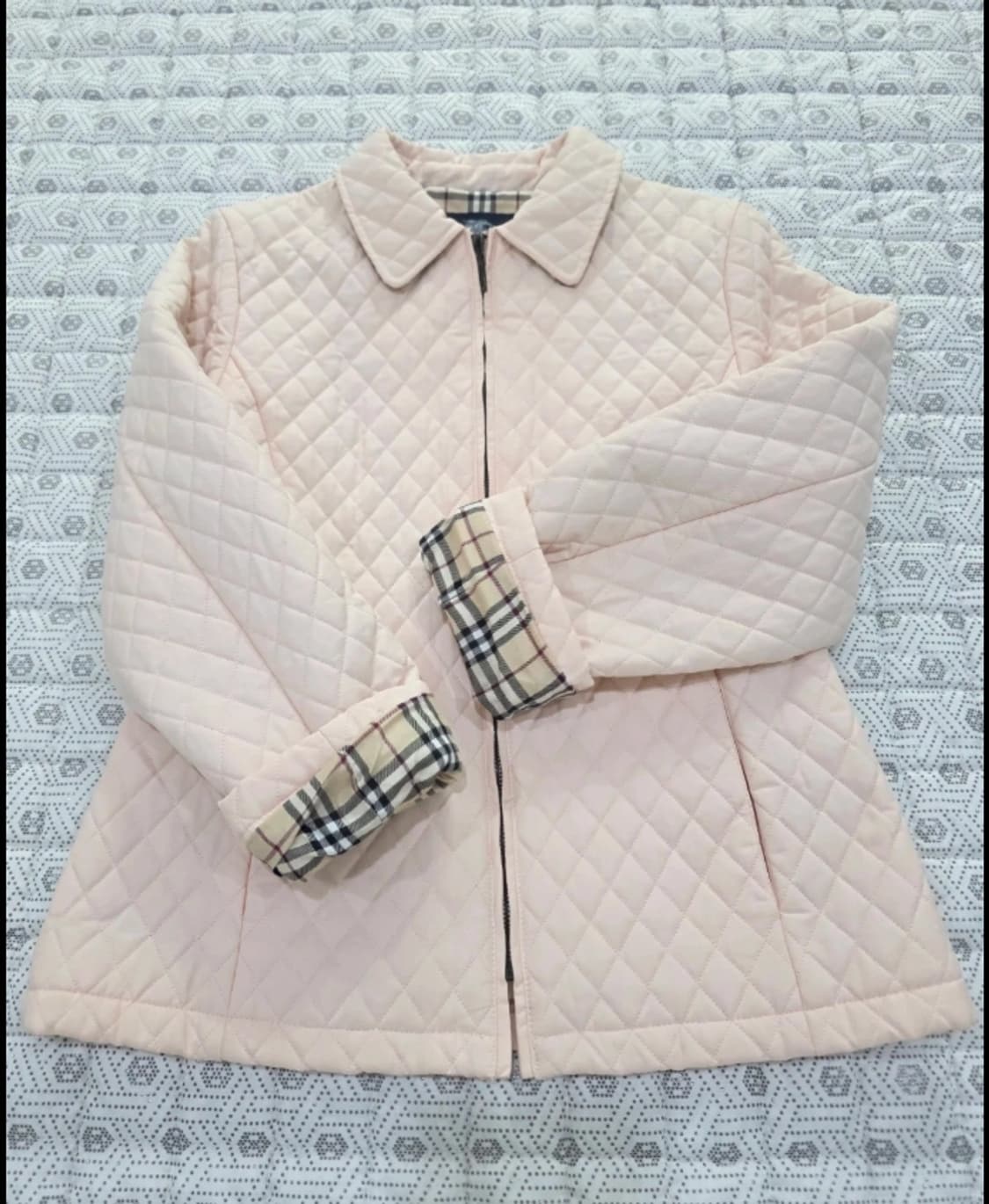 버버리 퀼팅 자켓 핑크 10~12세, 성인44 상품이미지2