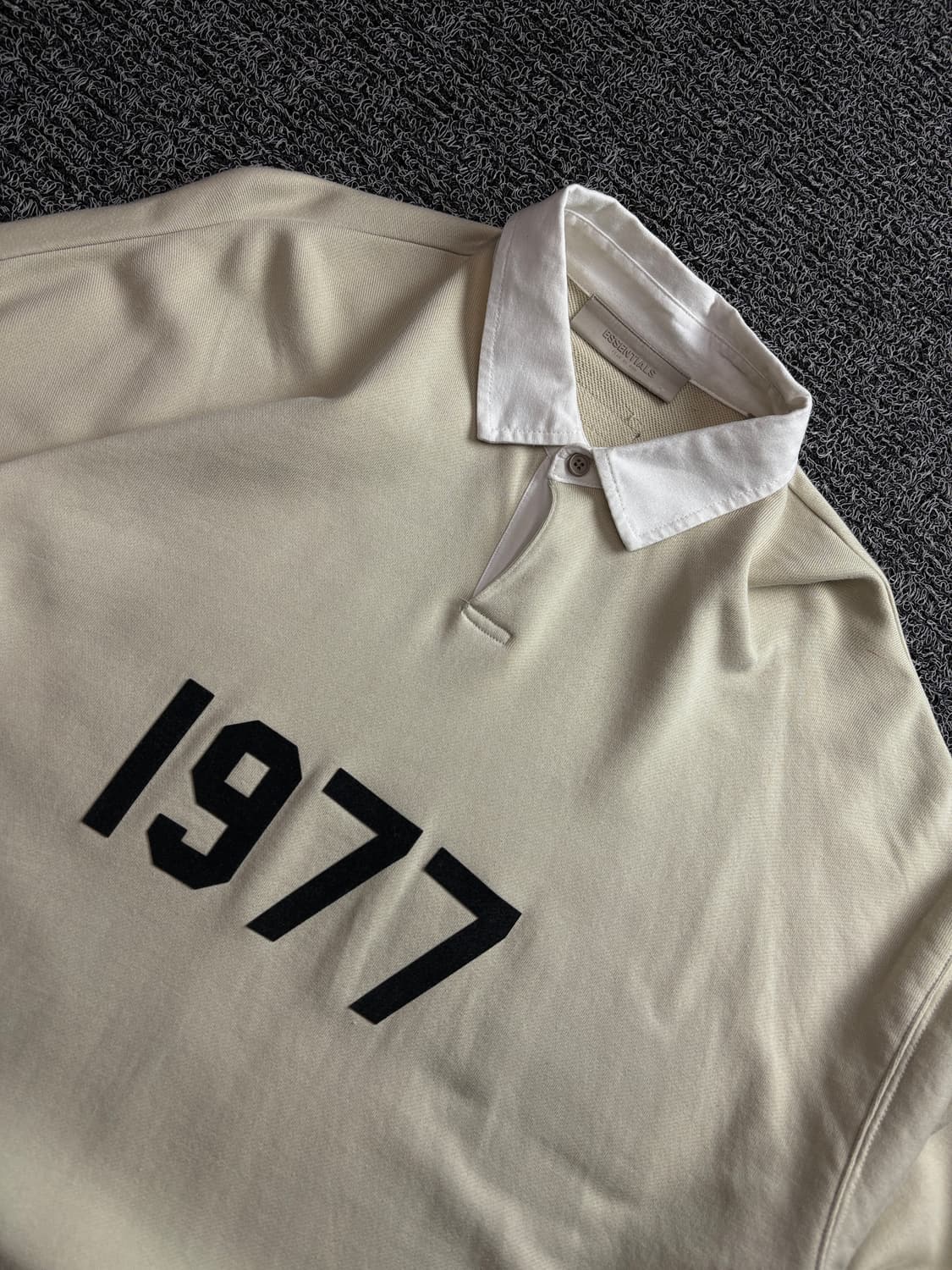 피어오브갓 에센셜 1977 빅로고 럭비 티셔츠 3820 상품이미지3