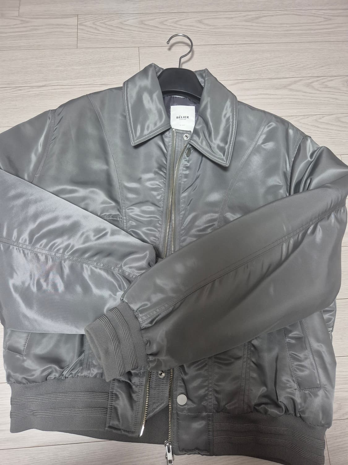 벨리에 X엔트런스 콜라보 23fw  써큘러 봄버 M 상품이미지1