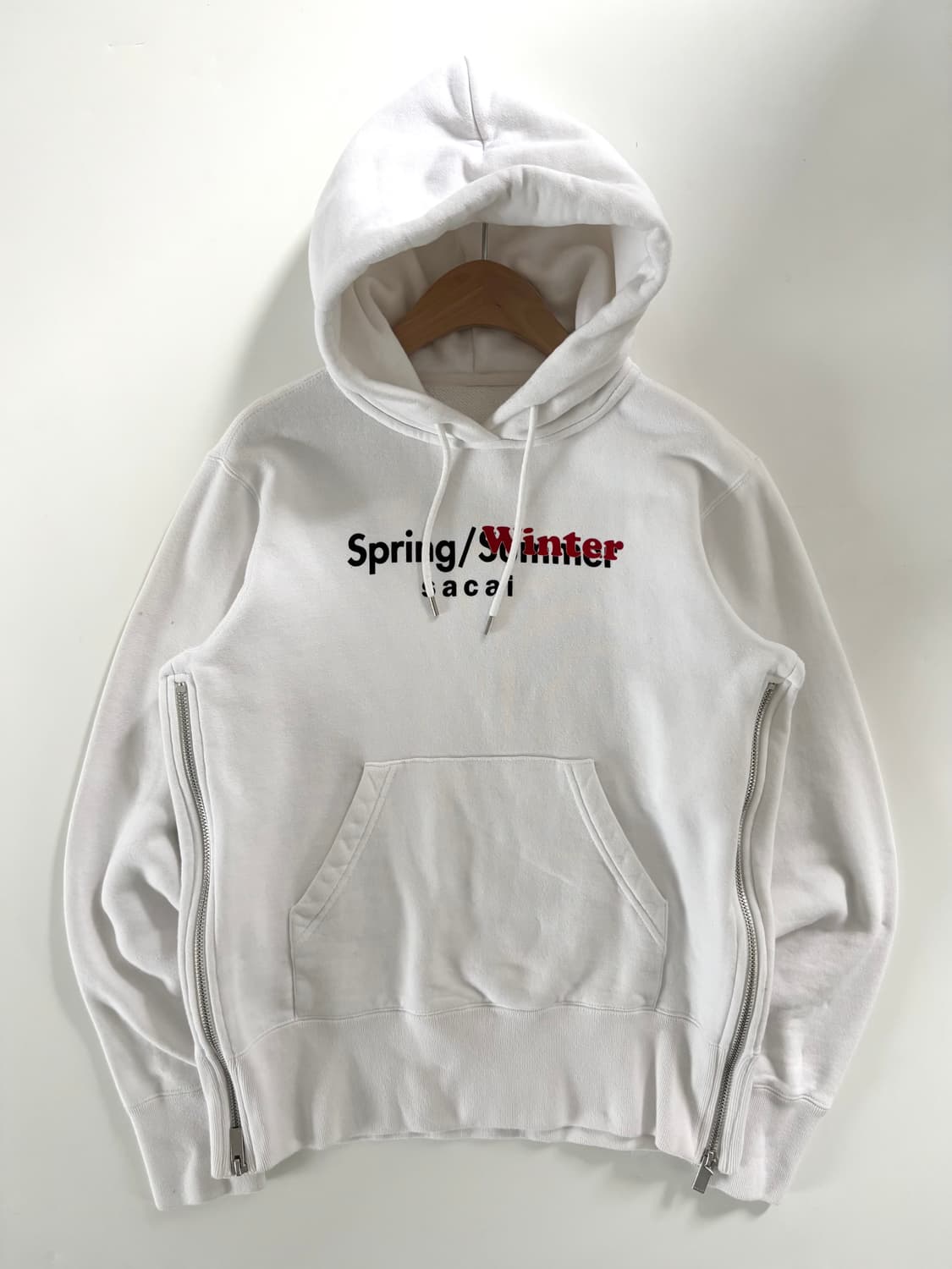 Sacai 사카이 화이트 스프링/윈터 사이드 지퍼 후드티 상품이미지1