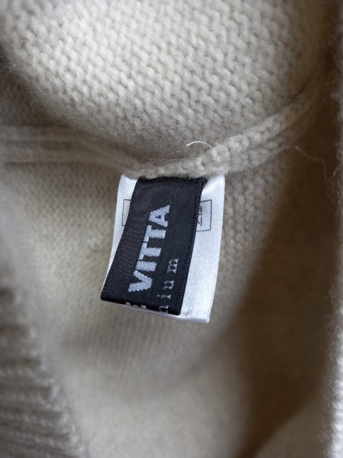 돌체비타 춘추동 하이넥 케이프형 베스트 F 44-77 상품이미지9