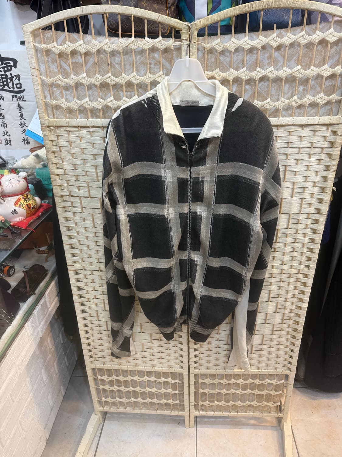 50/100-105 정품 보테카베네타 체크점퍼 팝니다 상품이미지1