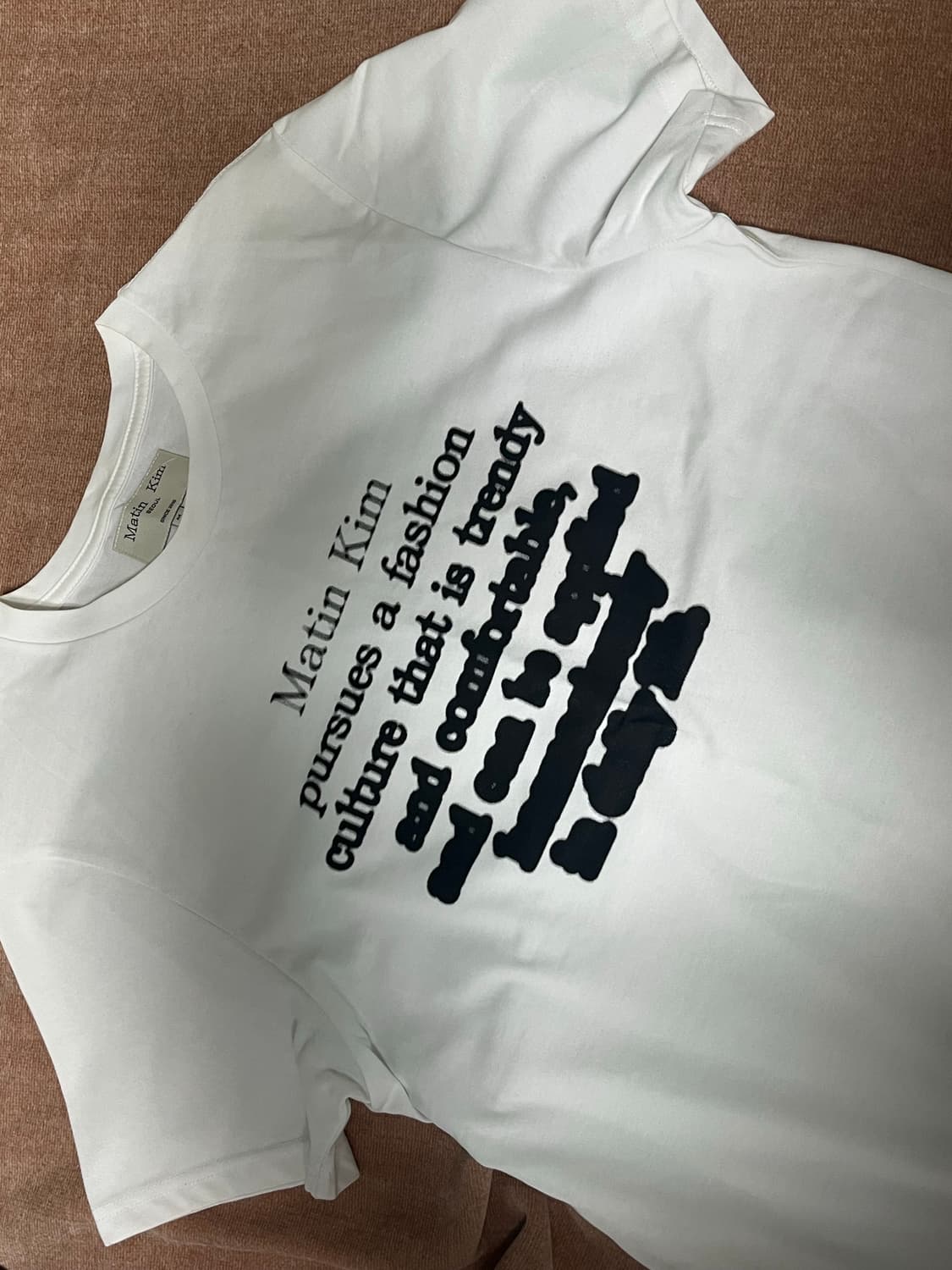 마뗑킴 반팔 잉크 레터링 탑 상품이미지4