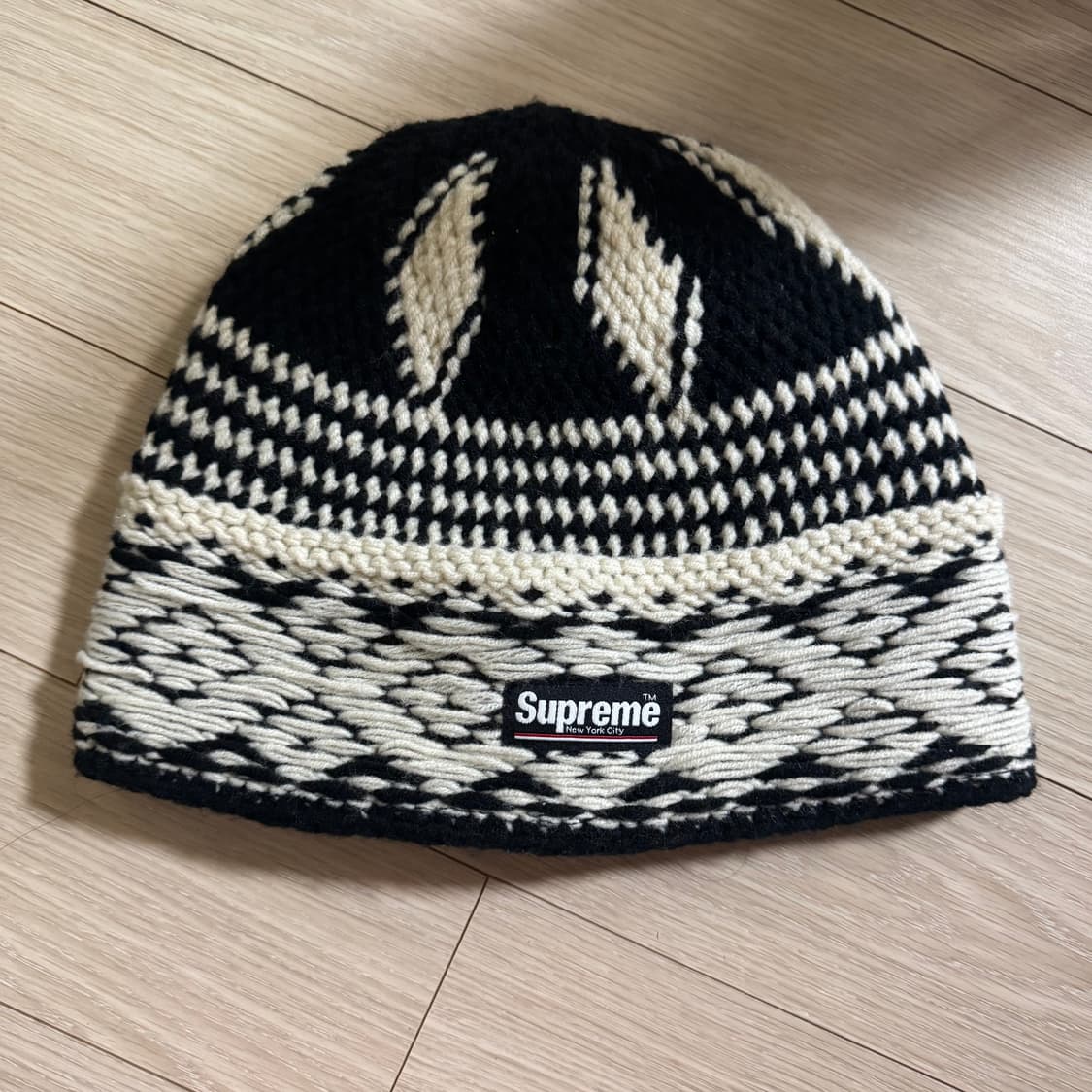 슈프림 다이아몬드 비니 블랙 - 24FW 상품이미지2