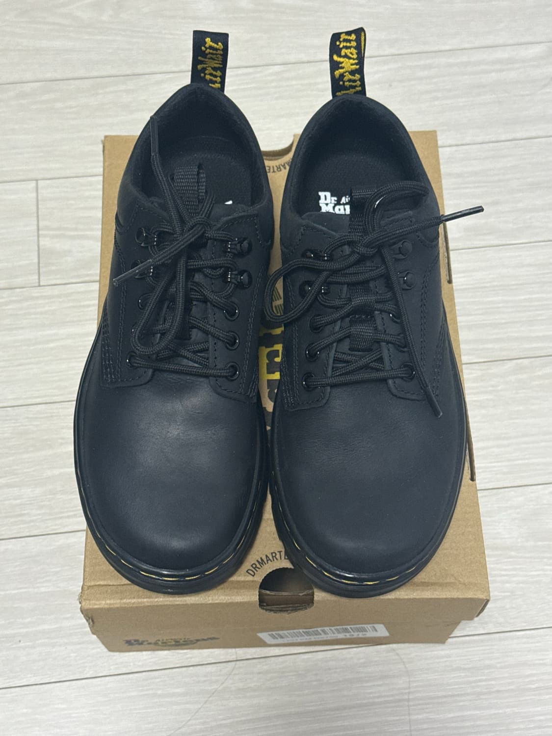 닥터마틴 리더 와이오밍 레더 유틸리티 슈즈 블랙 상품이미지1