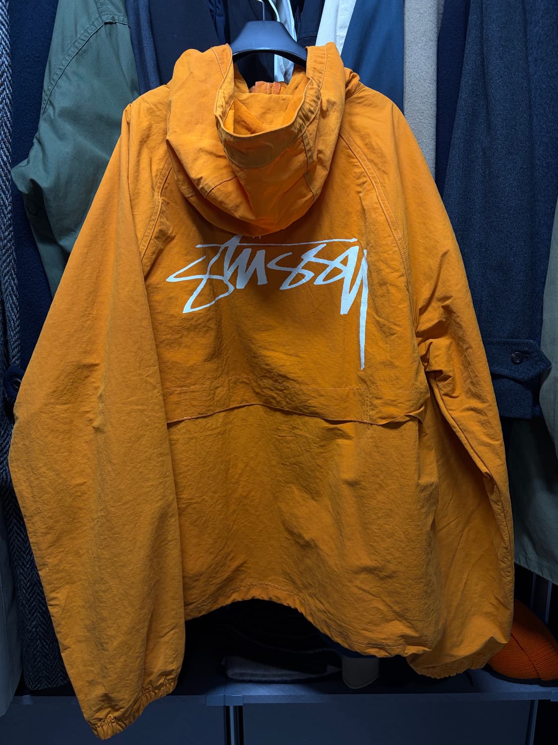 스투시 비치쉘 자켓 오랜지 컬러 XL 사이즈 판매합니다. 상품이미지2
