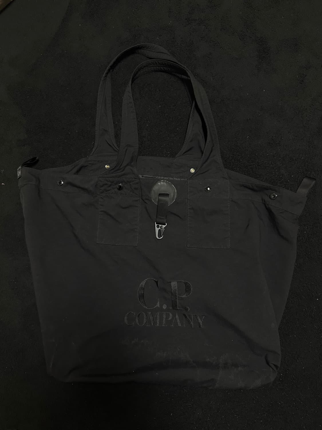 CP company 트윌 레프트 핸드 로고 백 상품이미지2