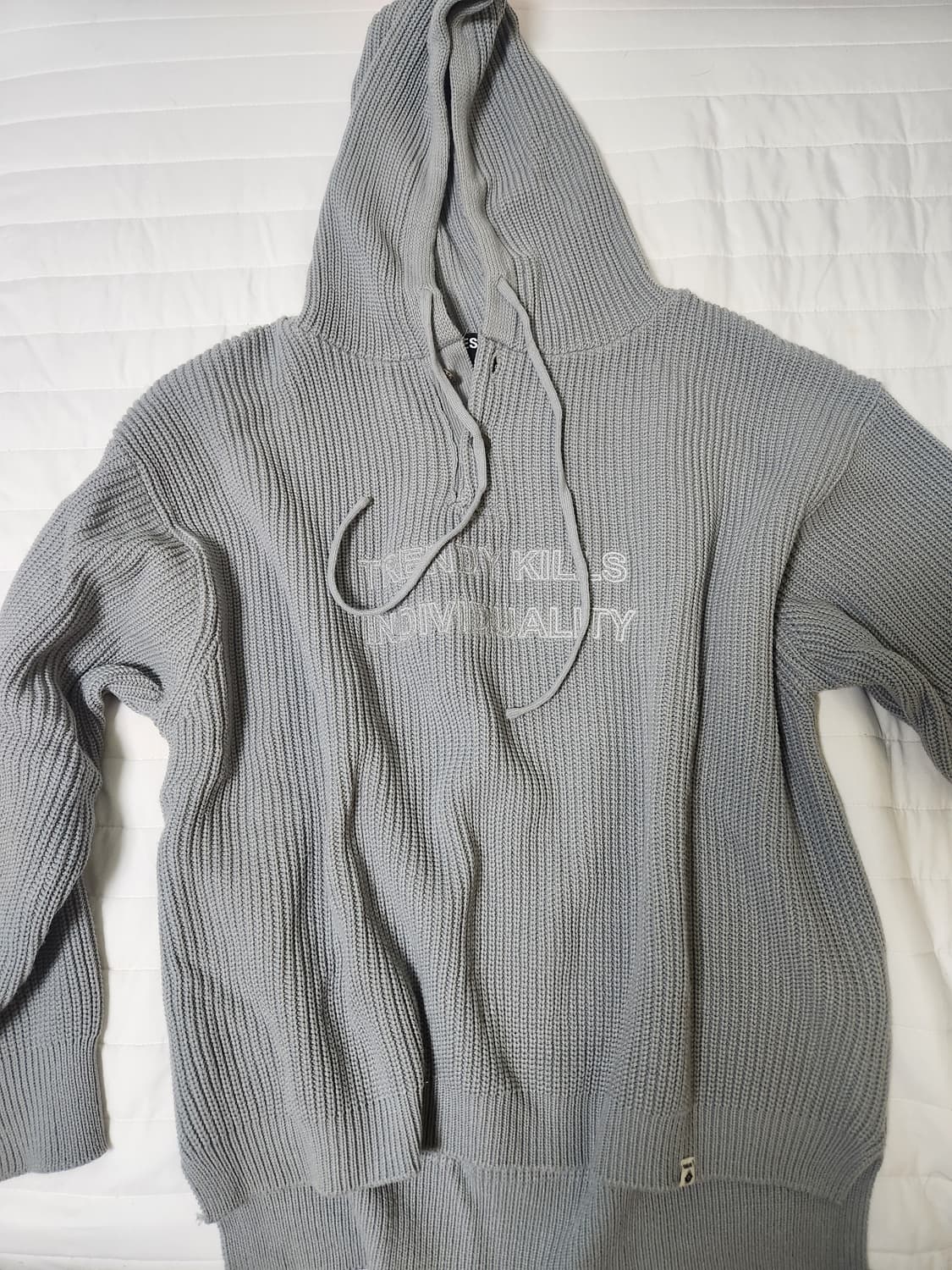 에씰미 trendy kills knit hood 니트 후드 상품이미지1
