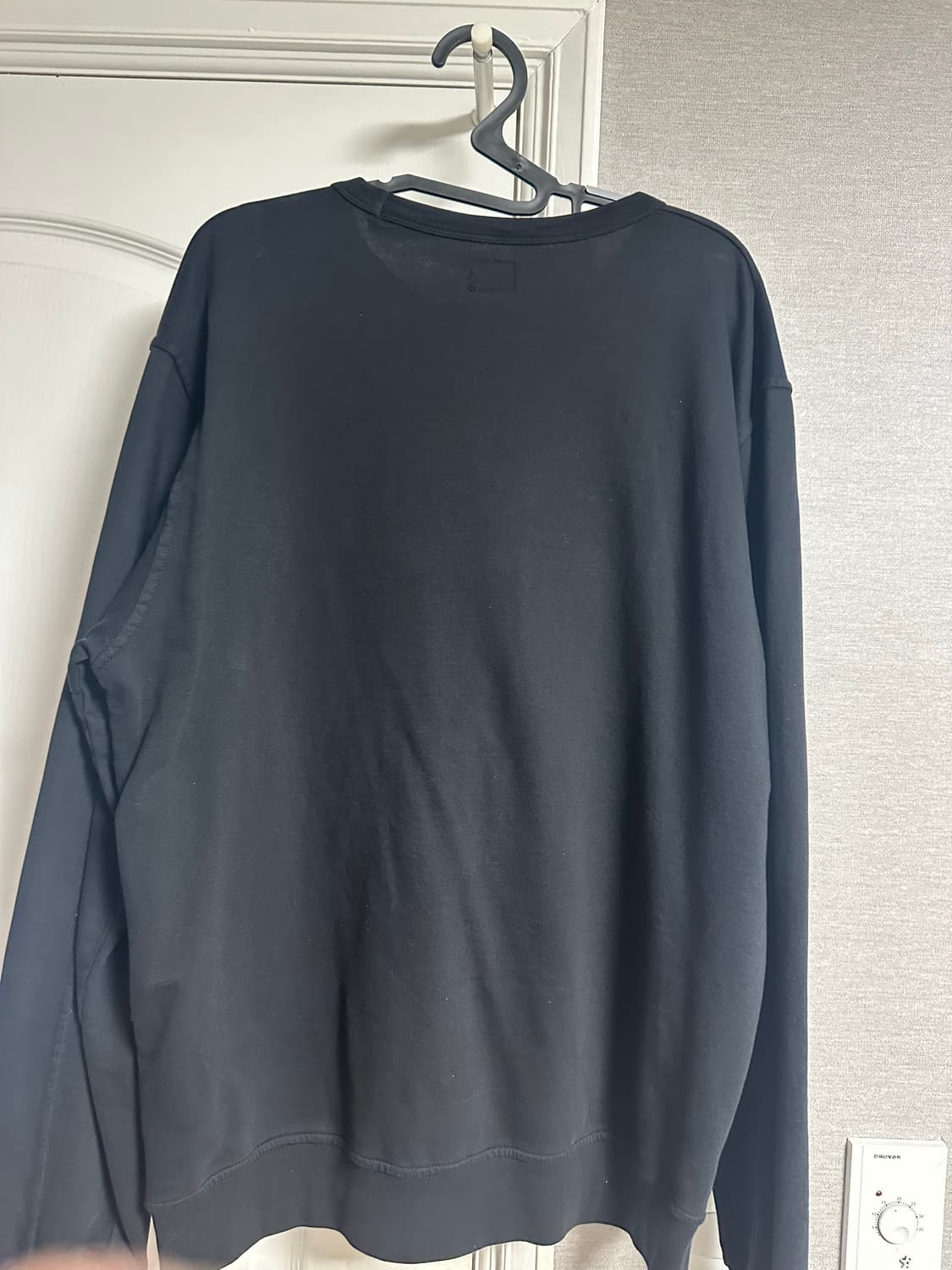 CP 컴퍼니 렌즈 맨투맨 상품이미지2