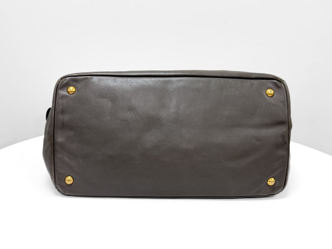 프라다 소프트 카프 레더 토트백 상품이미지5