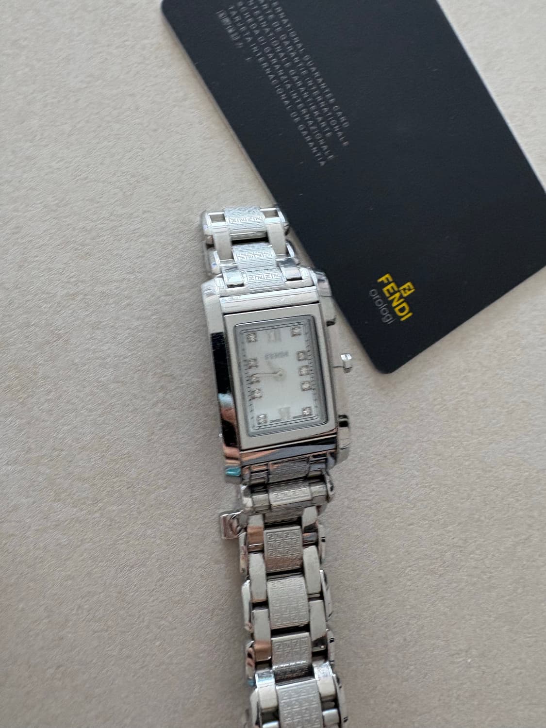 펜디 정품 여성 시계 (자개,다이아,스위스메이드) 상품이미지4