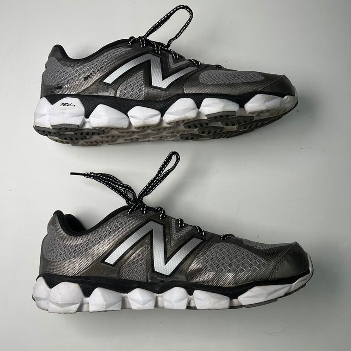 뉴발란스 4090 러닝화 280 상품이미지3