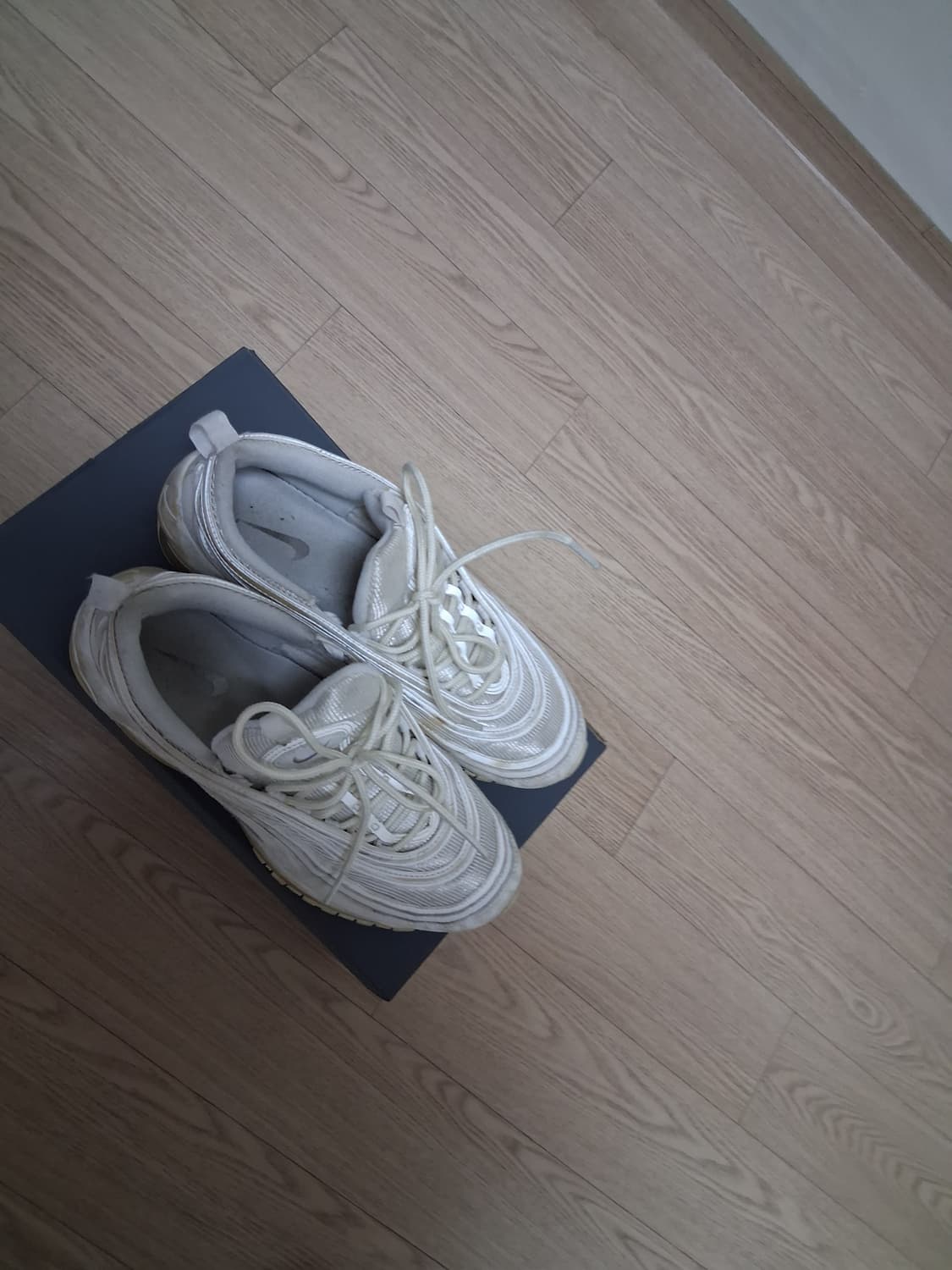 나이키 97맥스 트리플화이트 260mm 상품이미지5