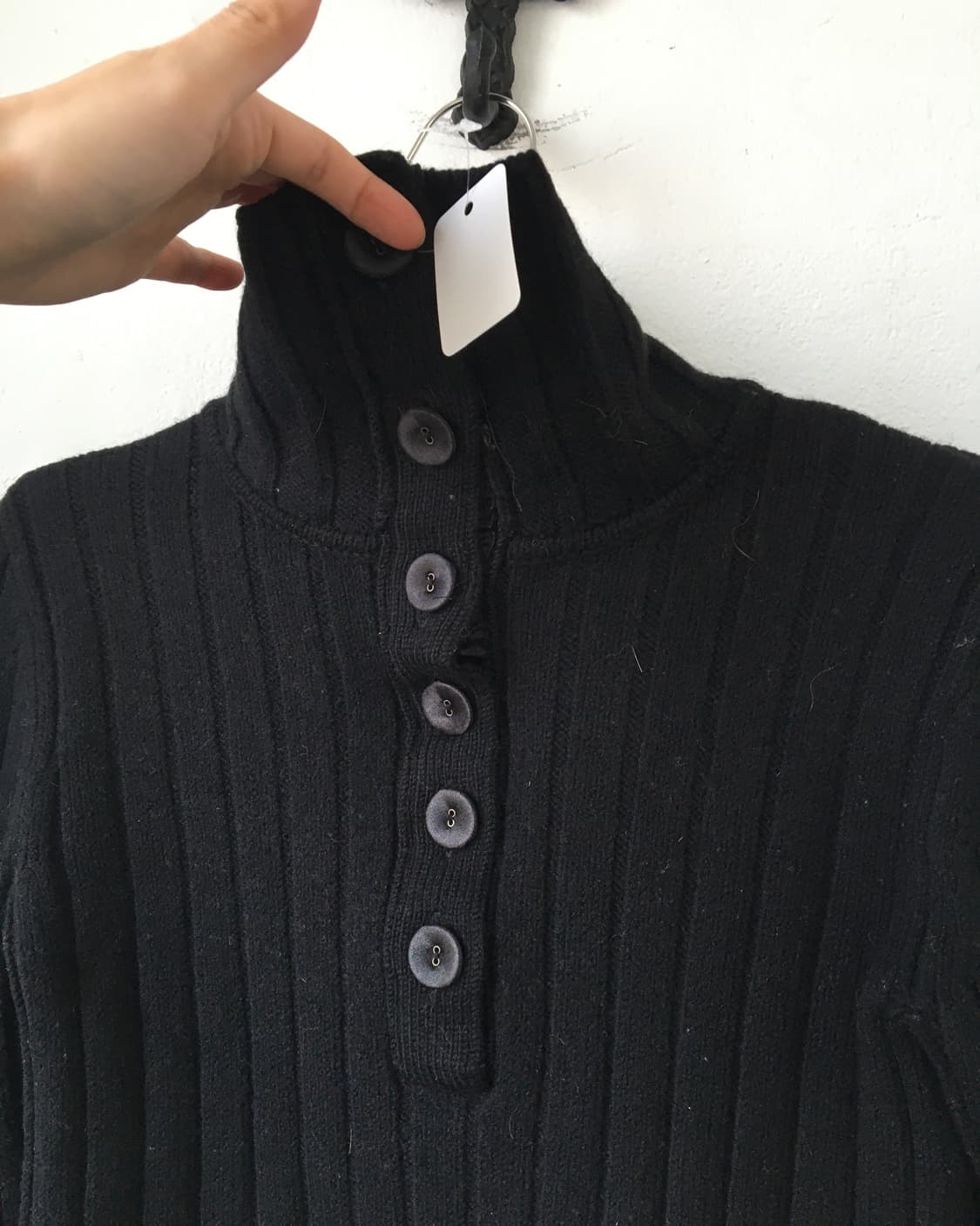 Button point high neck ribbed knit 상품이미지4