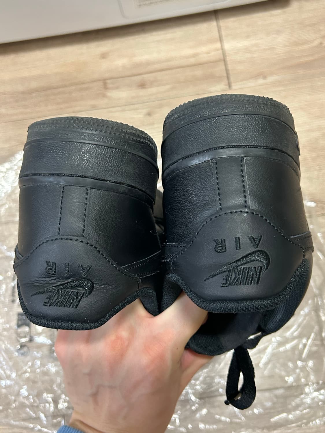 에어포스1 트리플블랙 상품이미지4