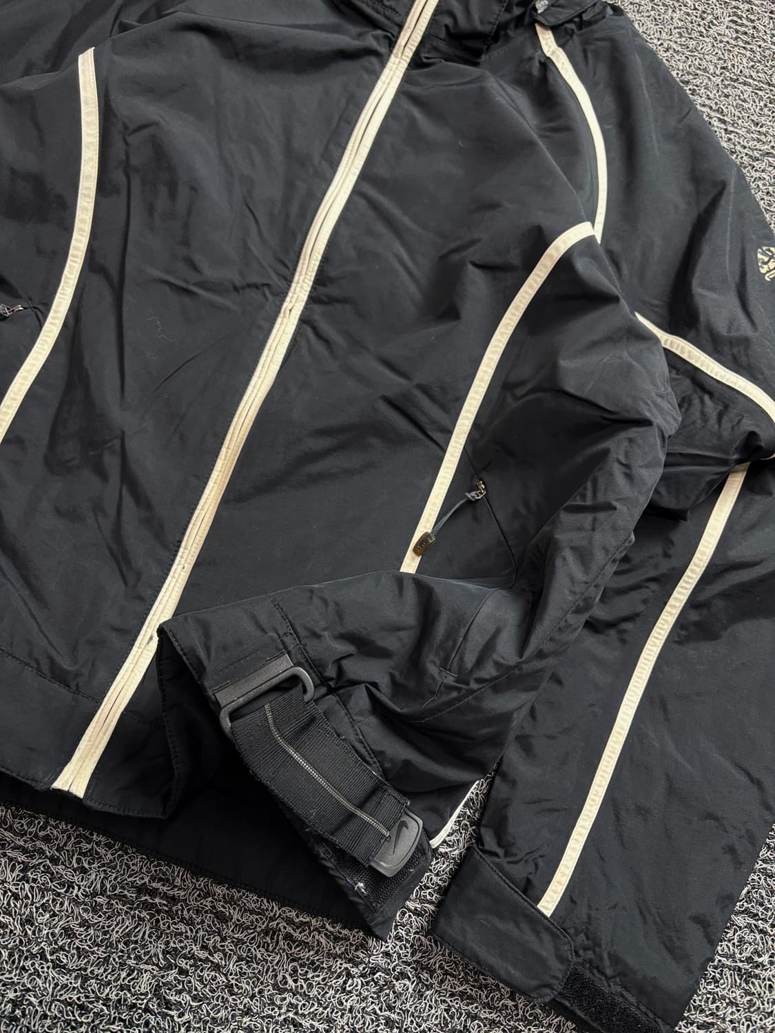 나이키ACG 테크니컬 파이핑 고프코어 점퍼 자켓 2323 상품이미지3