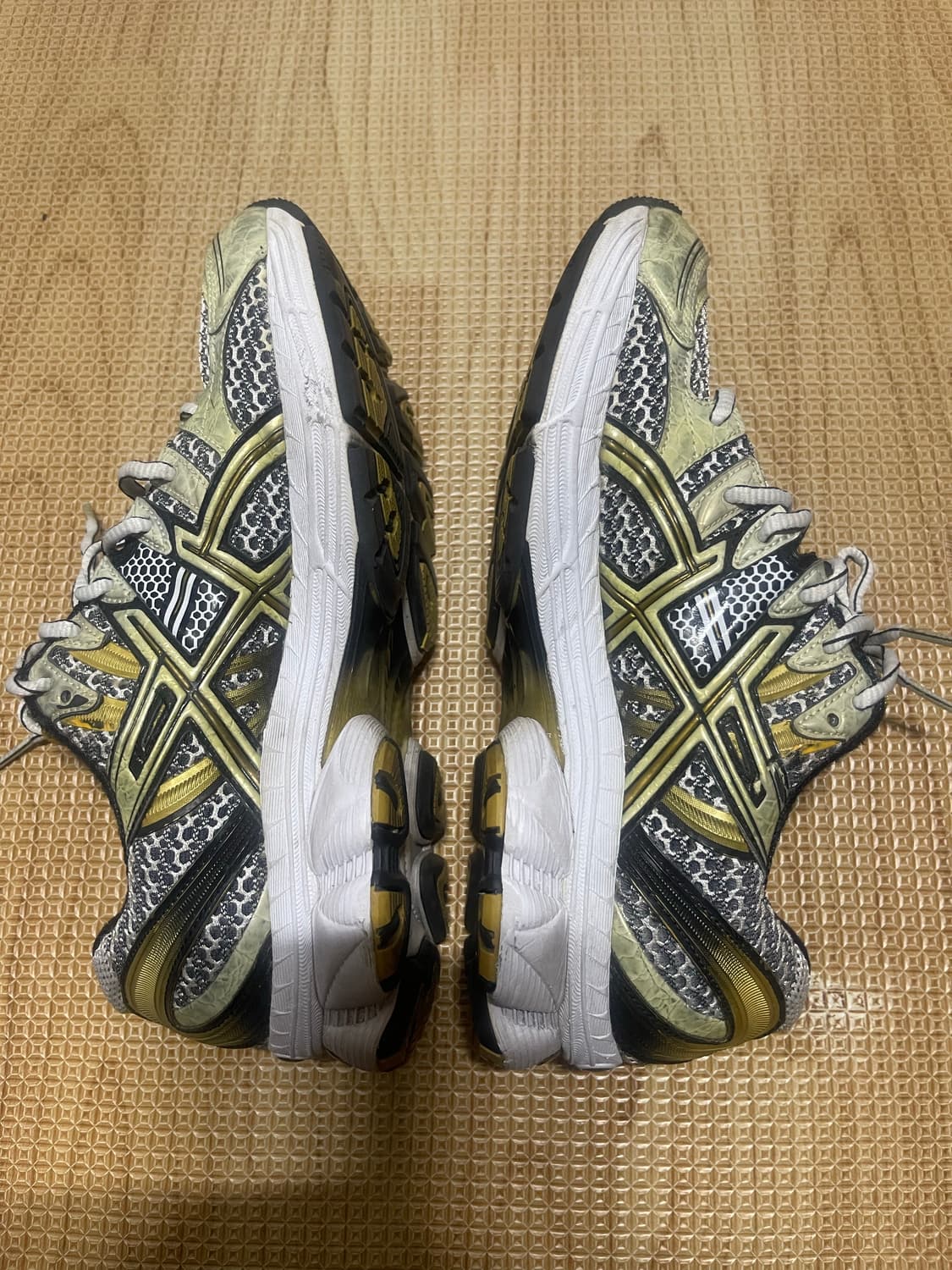 250 아식스 젤 님버스 12 상품이미지4