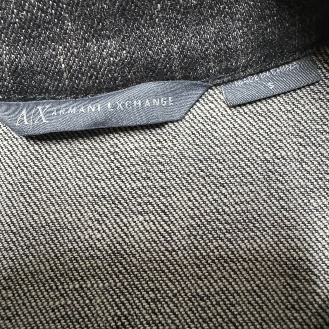 아르마니 익스체인지 우먼스 가먼트 플레어 흑청 데님 자켓 상품이미지4