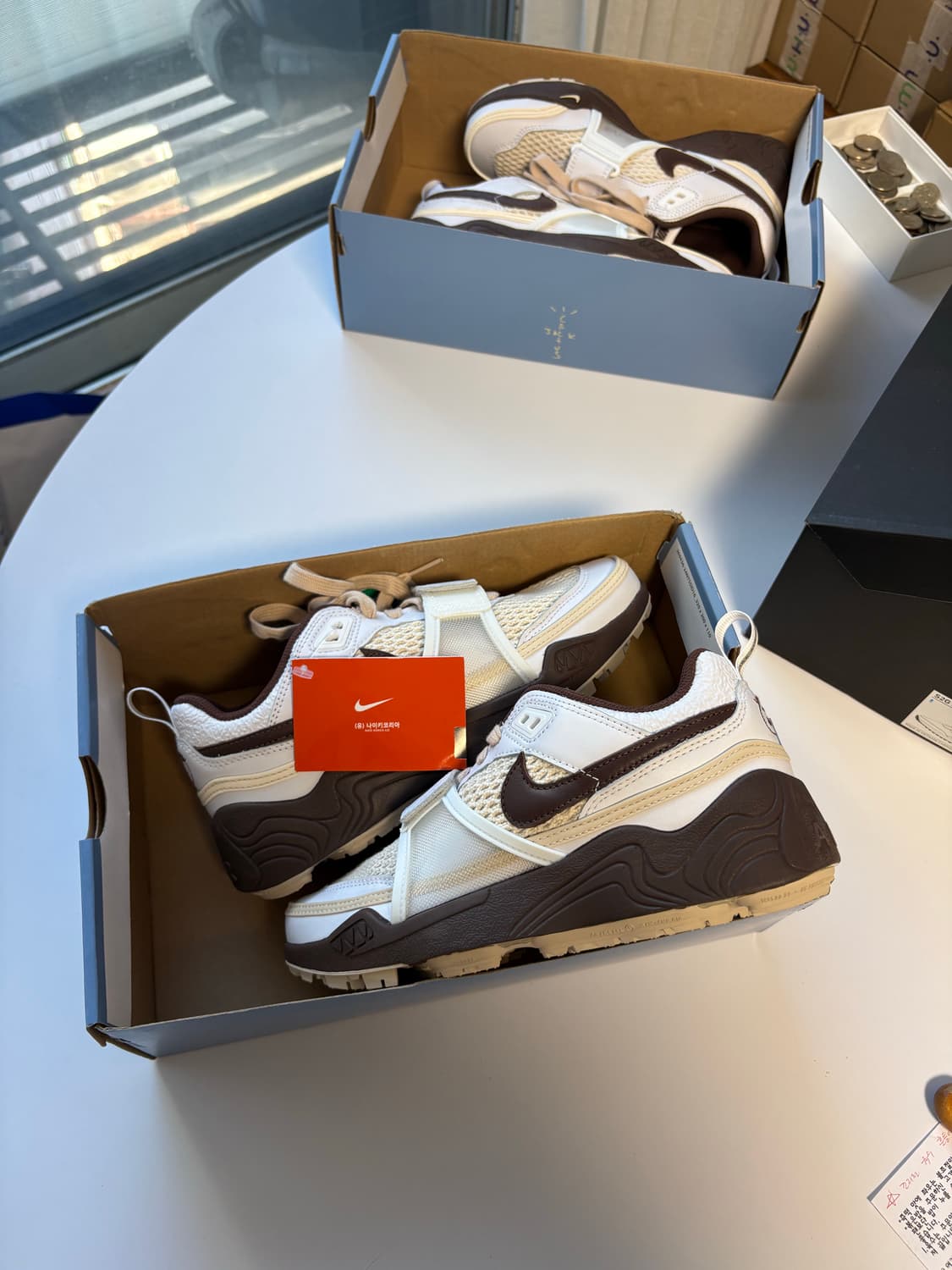 새상품 나이키 줌 필드 트래비스 스캇 -230,240 상품이미지2