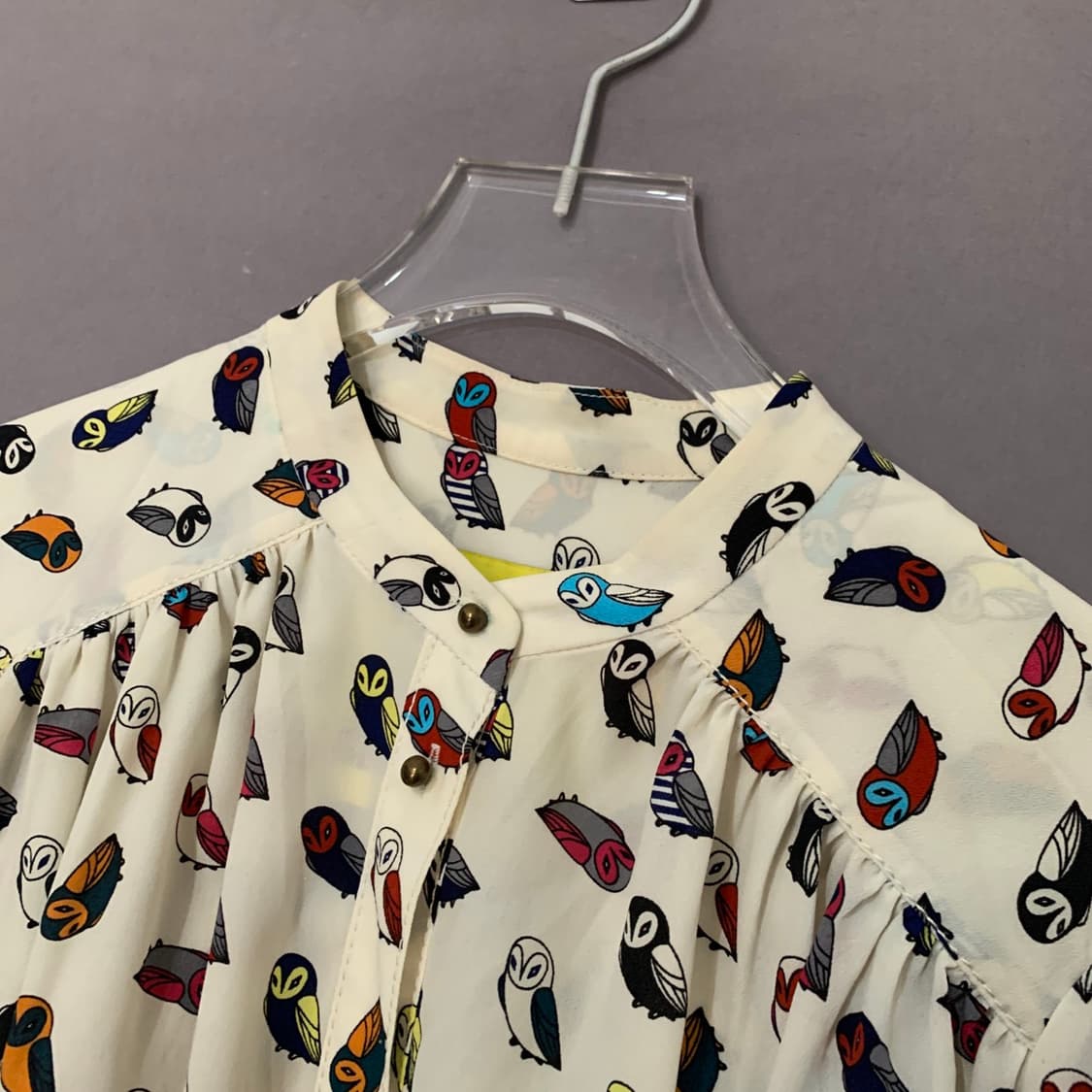 럭키슈에뜨 올빼미 패턴 주름 블라우스 셔츠 상품이미지3