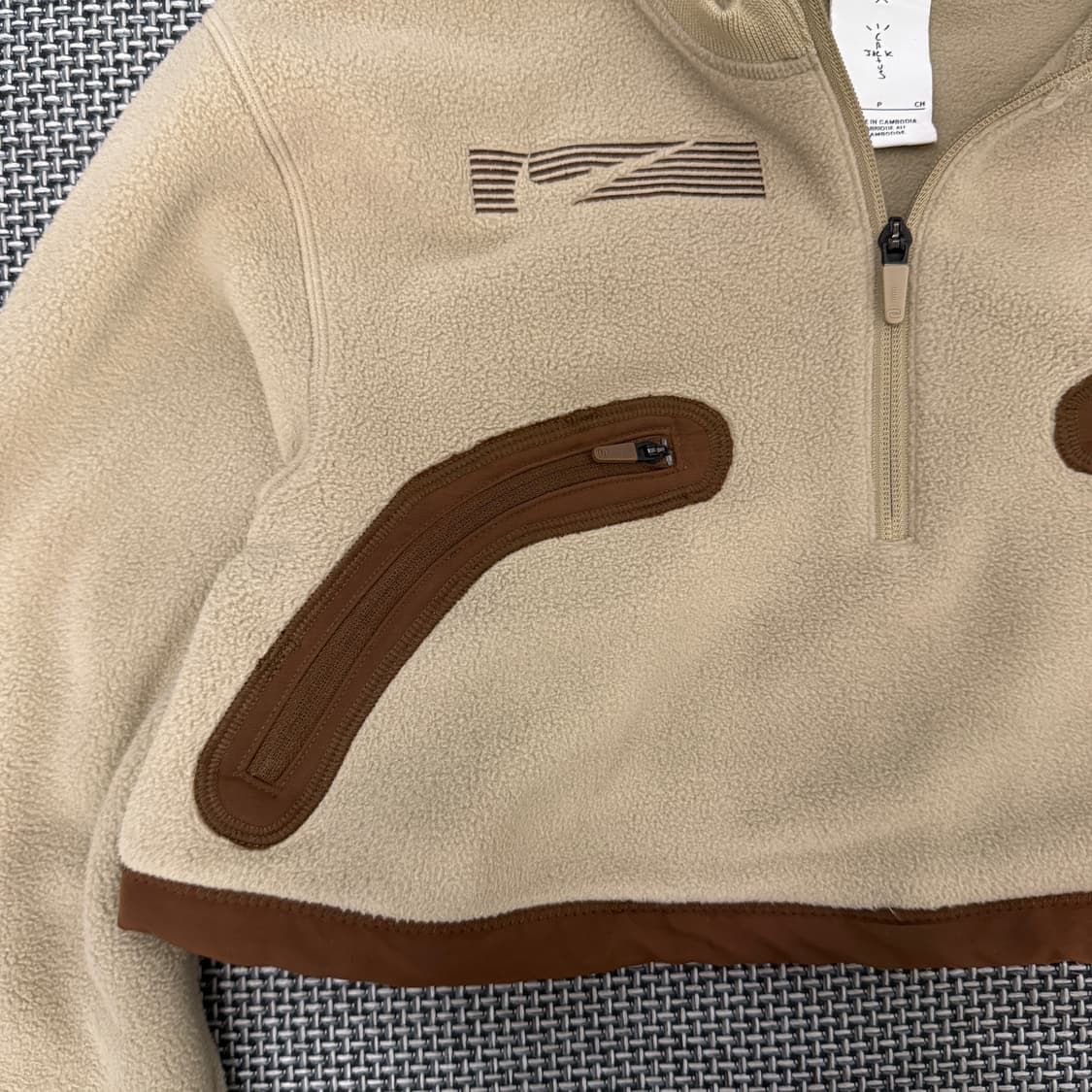 NIKE x TRAVIS SCOTT 하프집업 (S)  상품이미지3