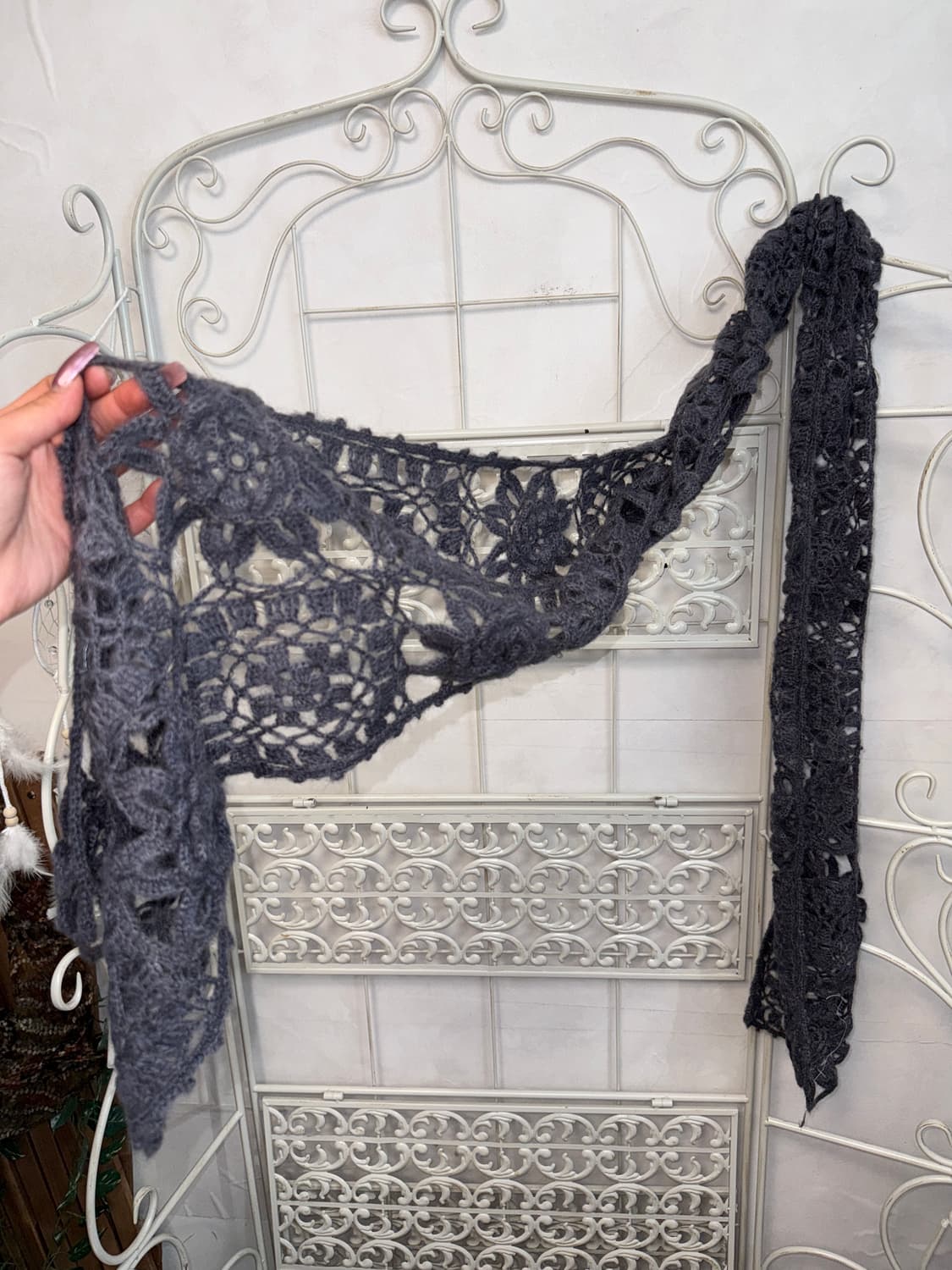 Charcoal flower crochet knit muffler 상품이미지1