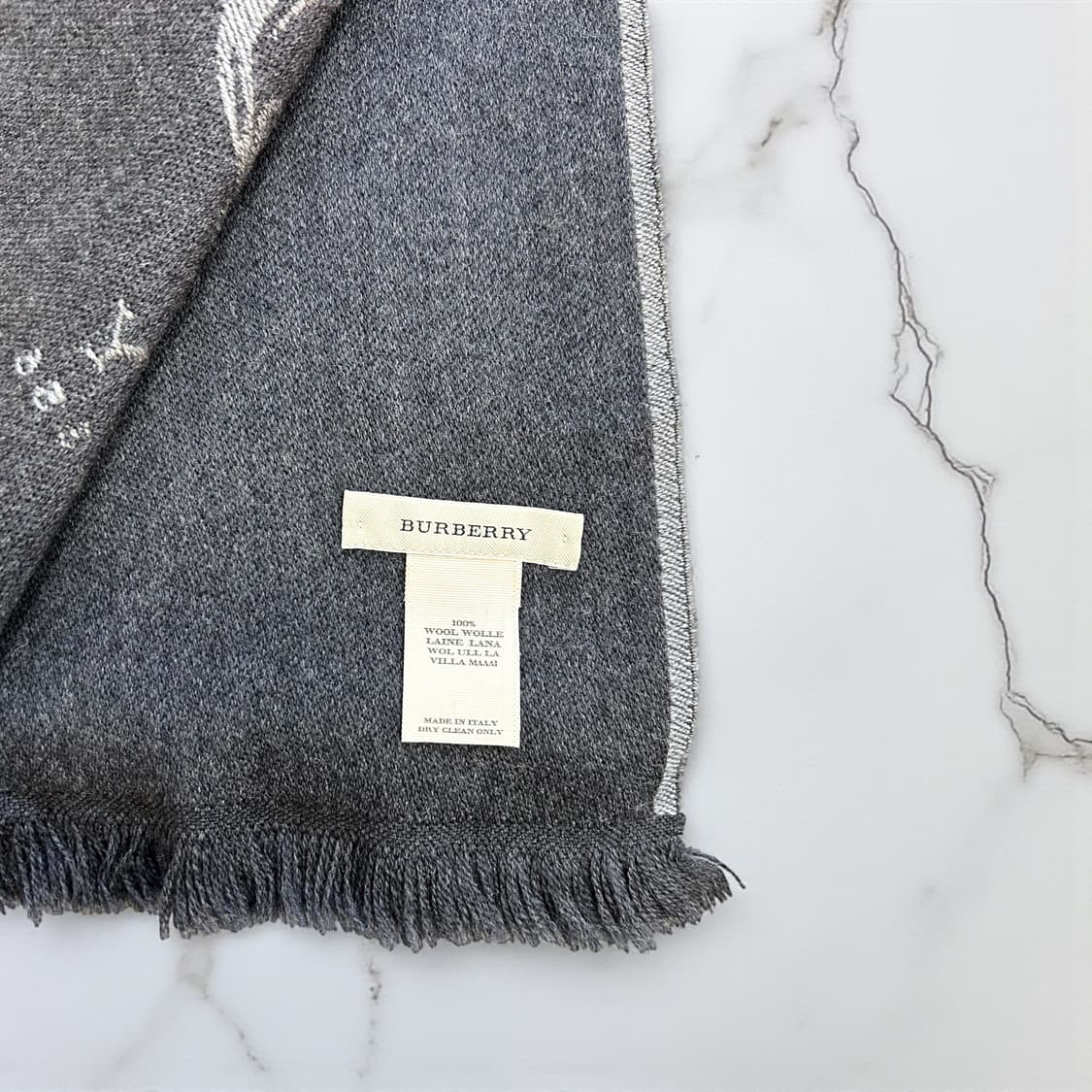 버버리 라나울 기마병 빅로고 머플러 상품이미지3