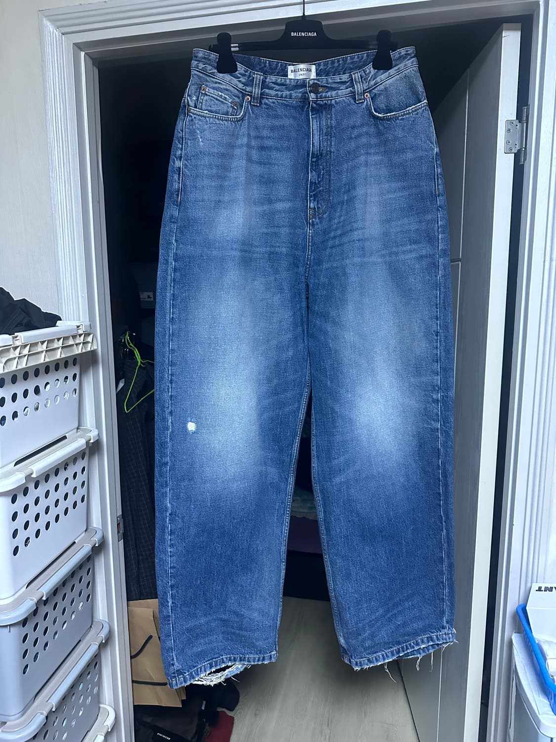 [L] 발렌시아가 풀업 데님 팬츠 중청 상품이미지1