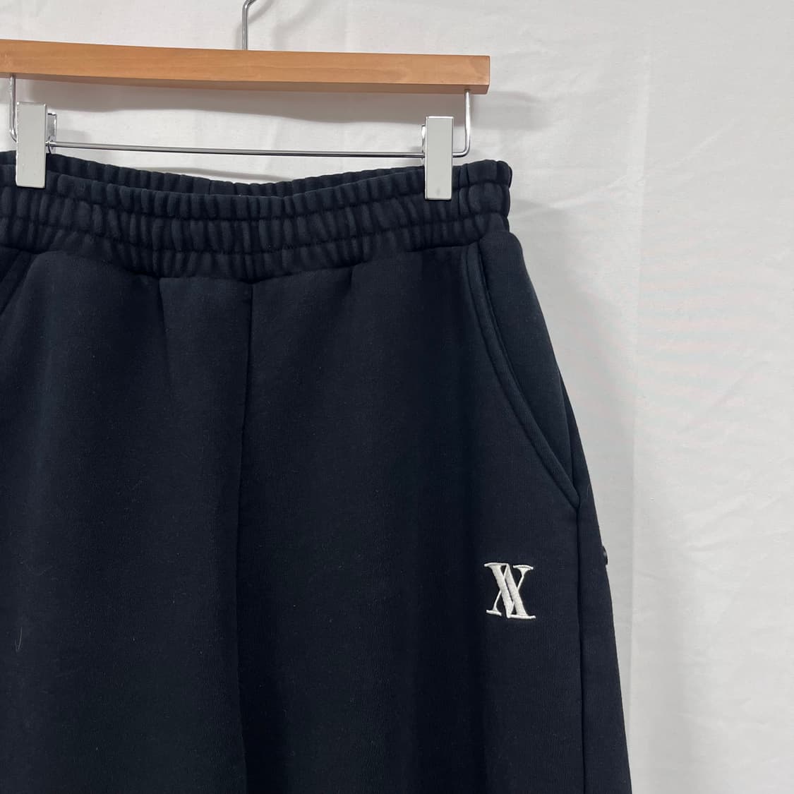 어반드레스(AVANDREE) 스냅 와이드 밴딩 스웻 팬츠 상품이미지3