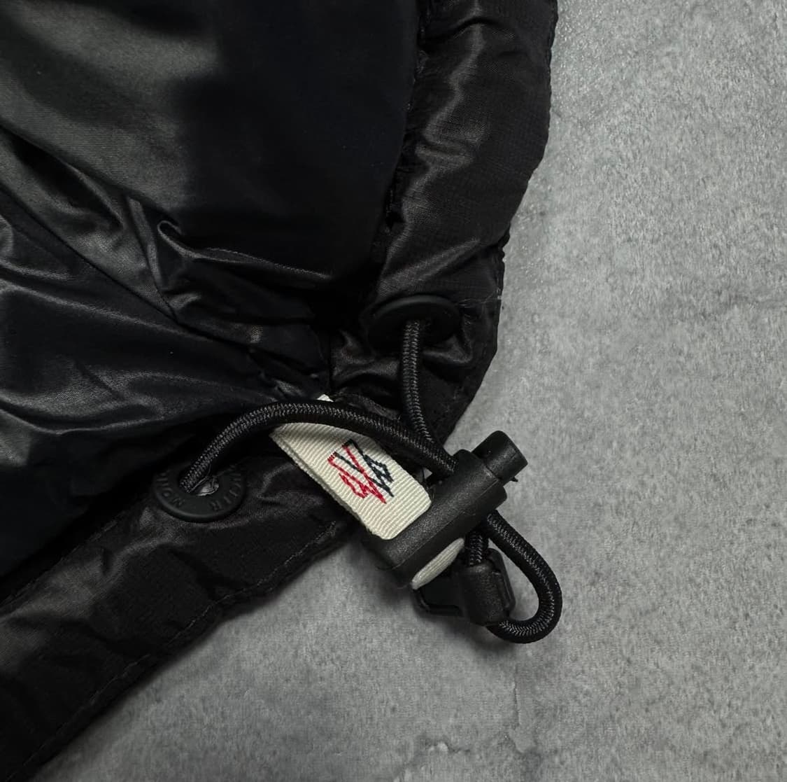 몽클레르 조끼 패딩 블랙 상품이미지6