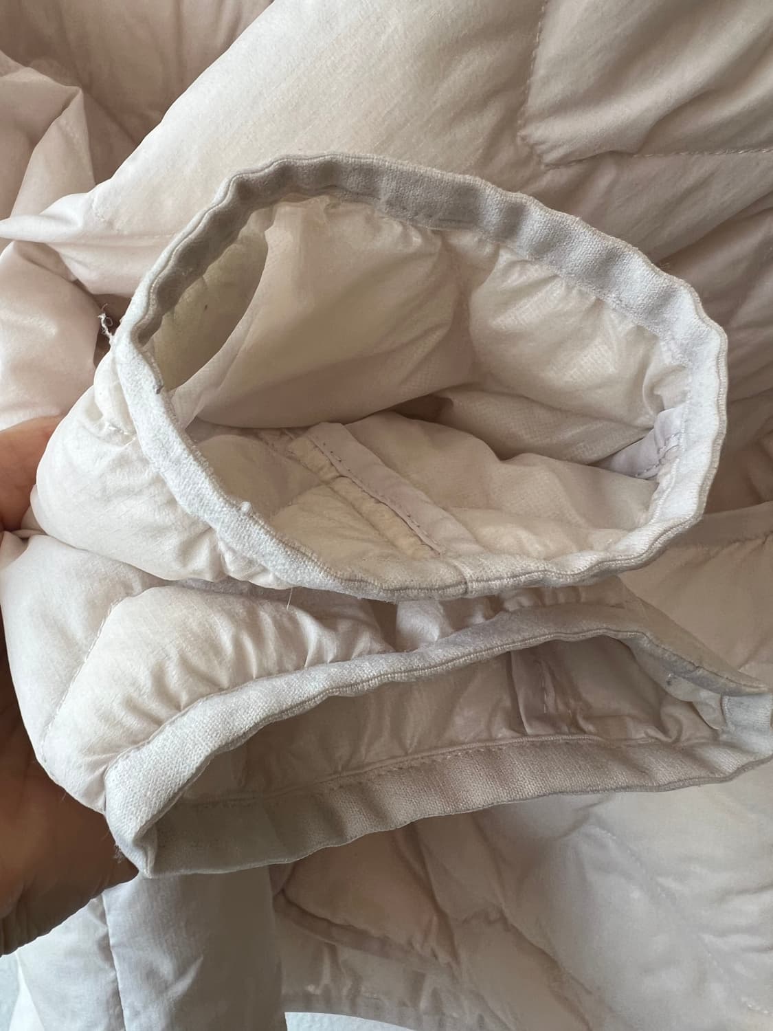 유니클로 여성 아이보리 다운패딩점퍼 경량패딩 상품이미지4