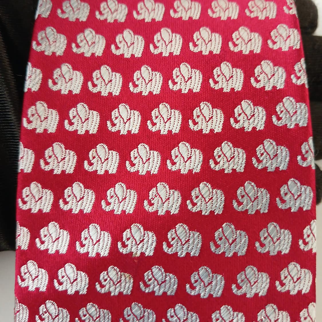 아쿠아스큐텀 실크 코끼리 패턴 넥타이 8.5cm A+등급 A19406
 상품이미지6