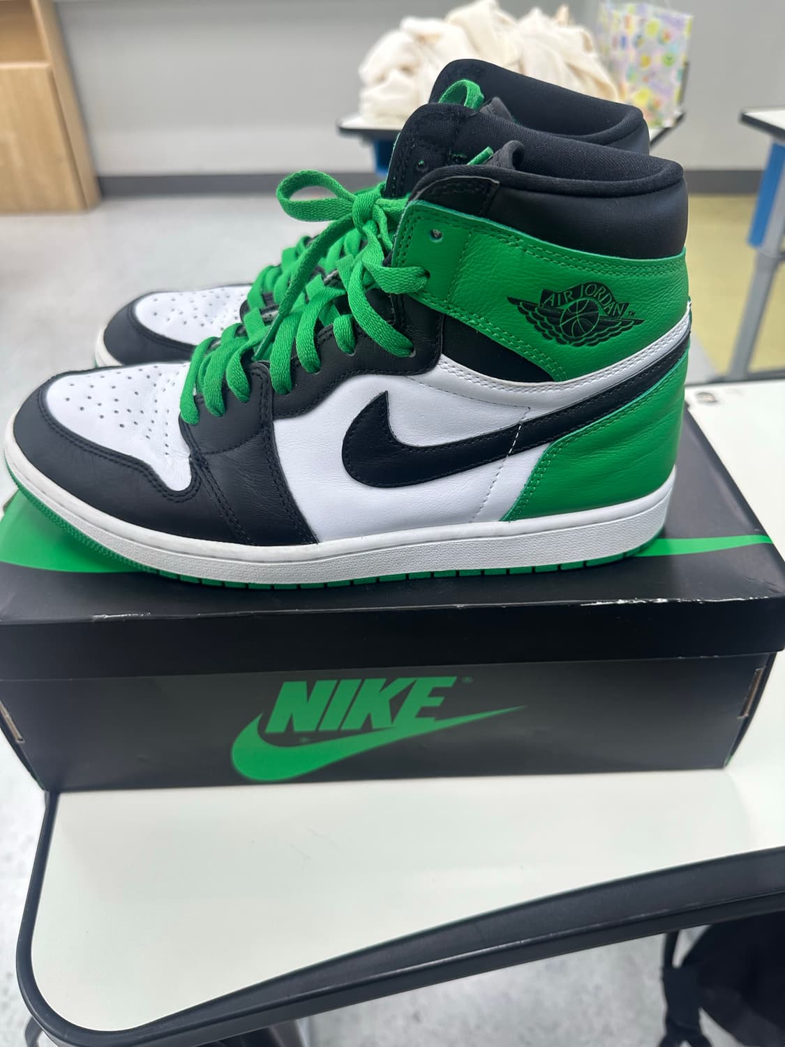 조던 1 레트로 그린 285 상품이미지1