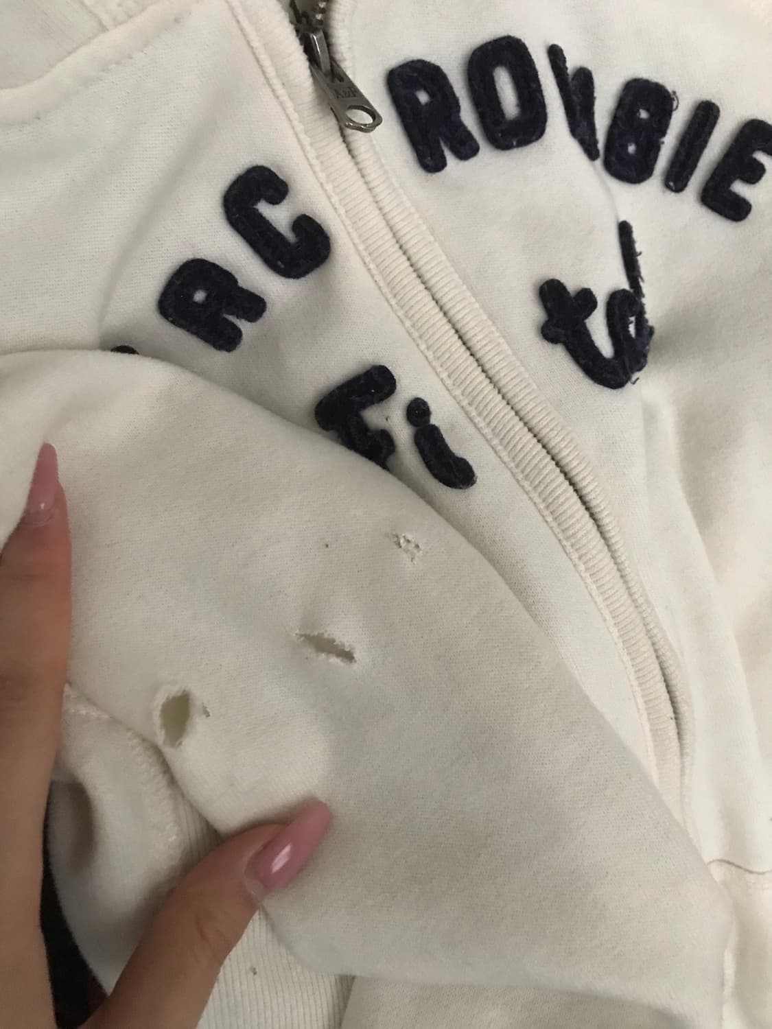 아베크롬비 아이보리 슬림핏 후드집업 상품이미지7