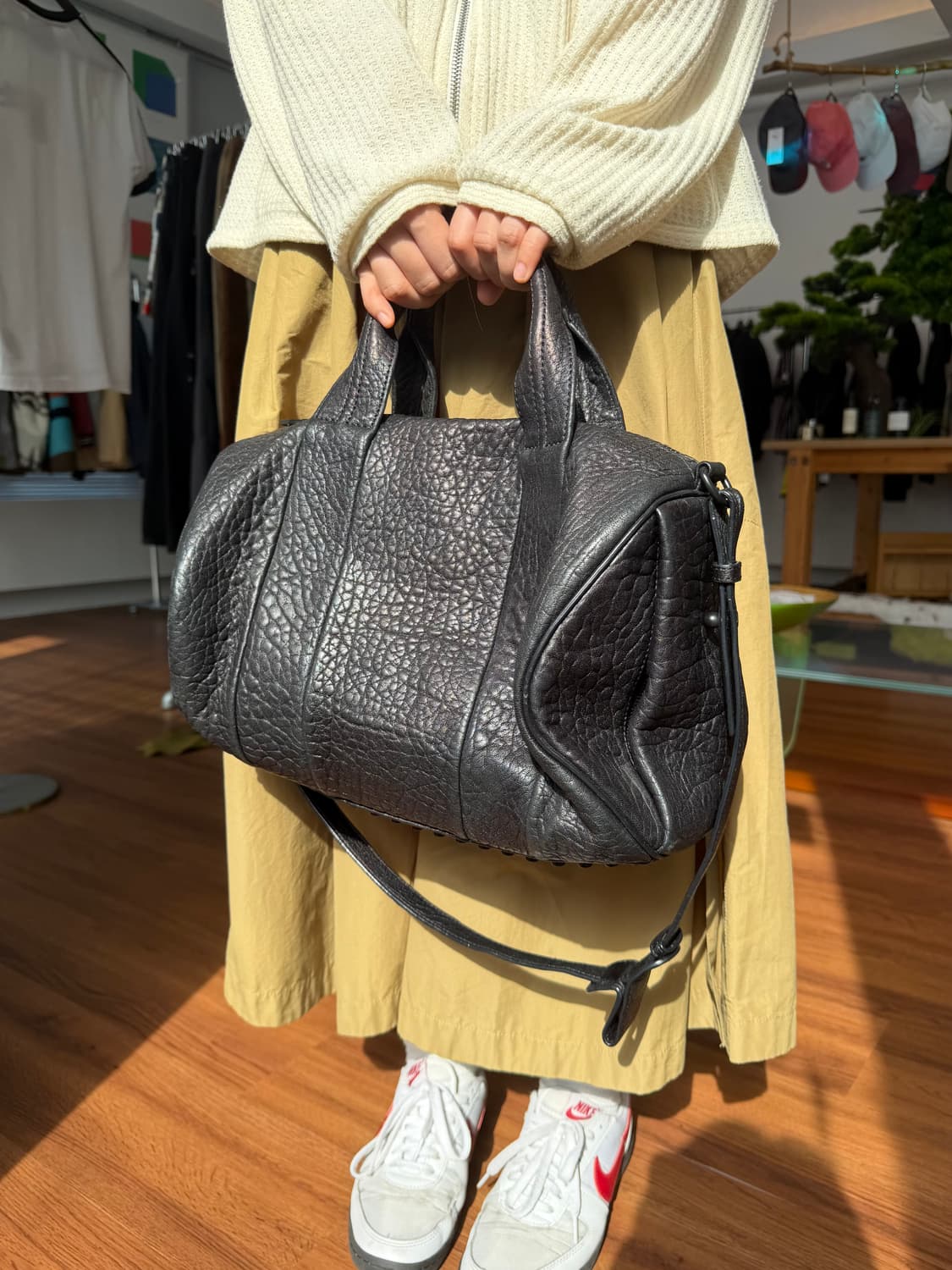 알렉산더왕 스터드 투웨이 크로스백 상품이미지1