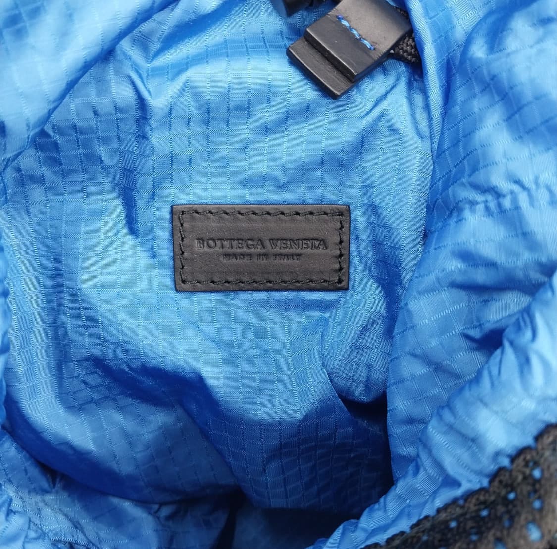 보테가베네타 나일론 버킷백 상품이미지6