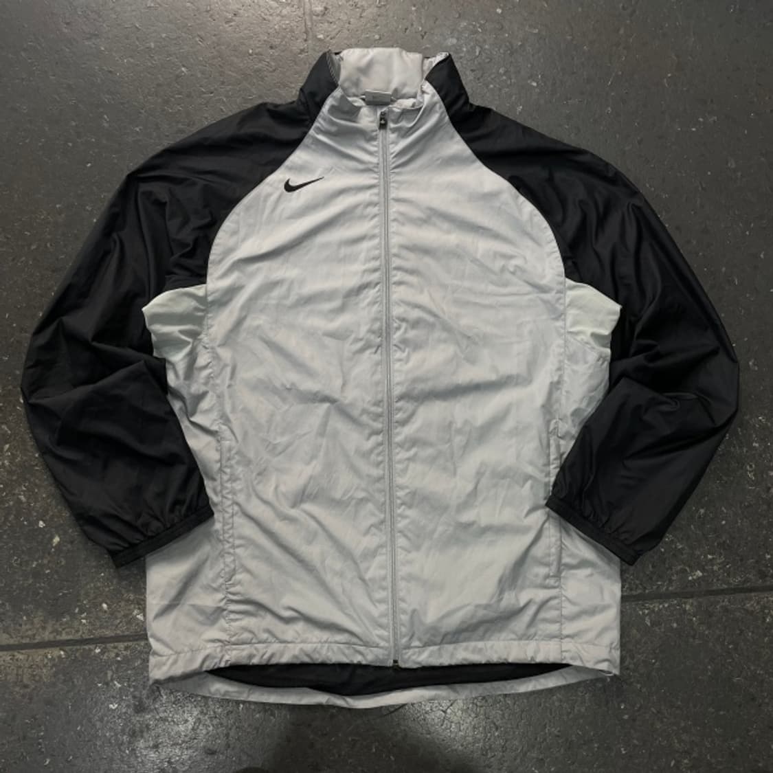 100 나이키 바람막이 상품이미지1