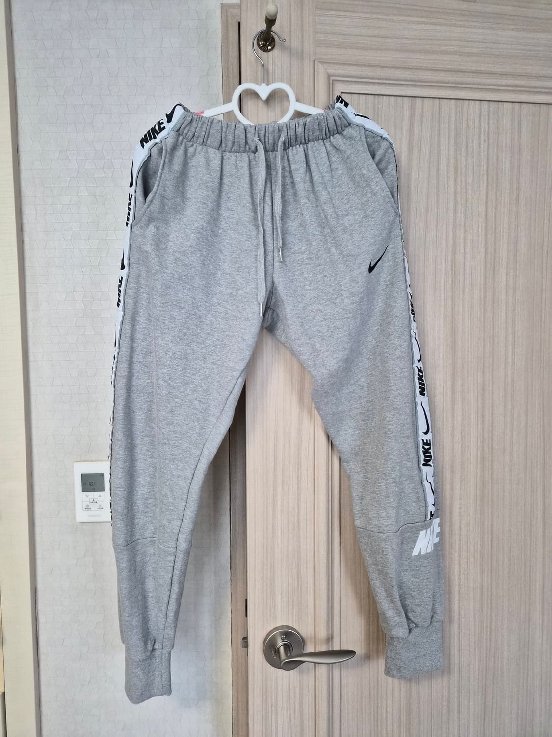 나이키 조거팬츠 상품이미지1